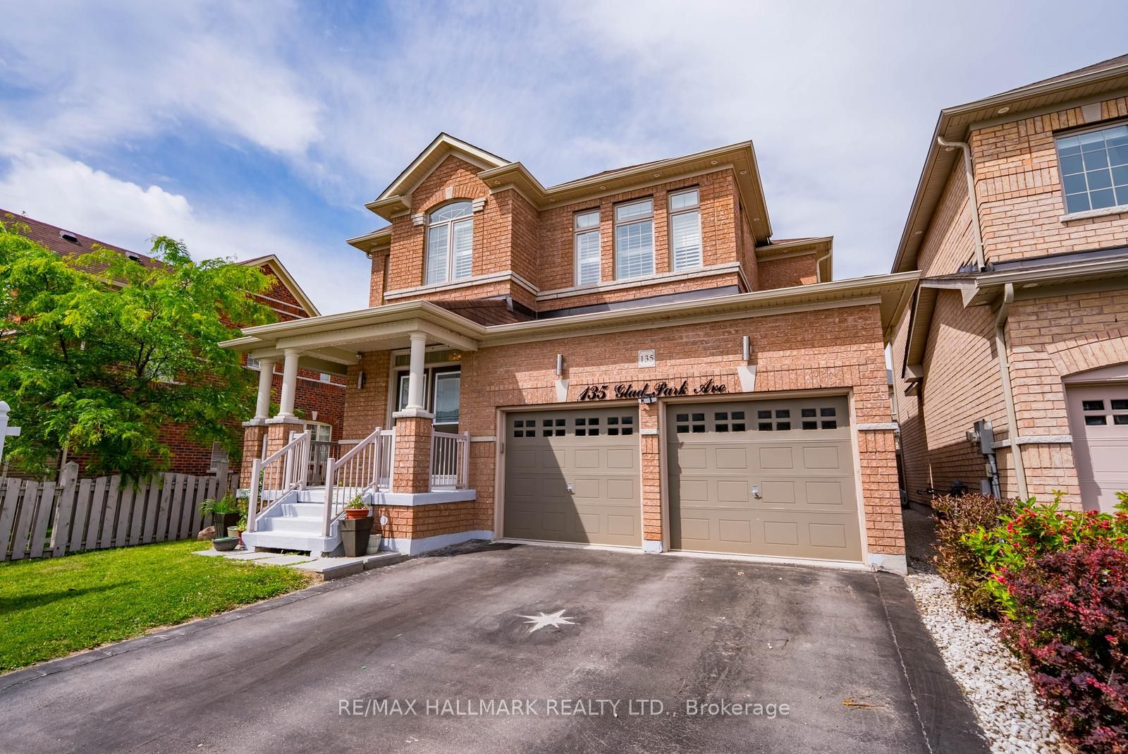 135 Glad Park Avenue, Whitchurch-Stouffville, ON L4A 1X5 photo 3