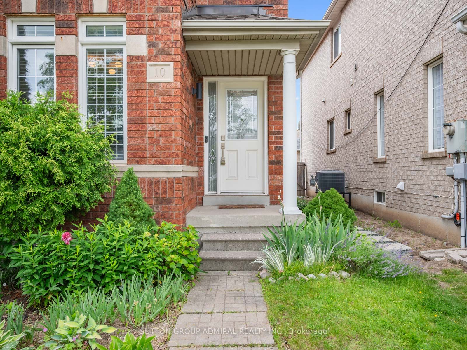 10 Forest Run Boulevard, Vaughan, ON L4K 5J8 photo 4