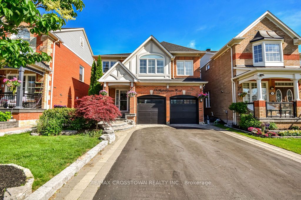 14 Fred Silvester Road, Whitchurch-Stouffville, ON L4A 0J6 photo 4