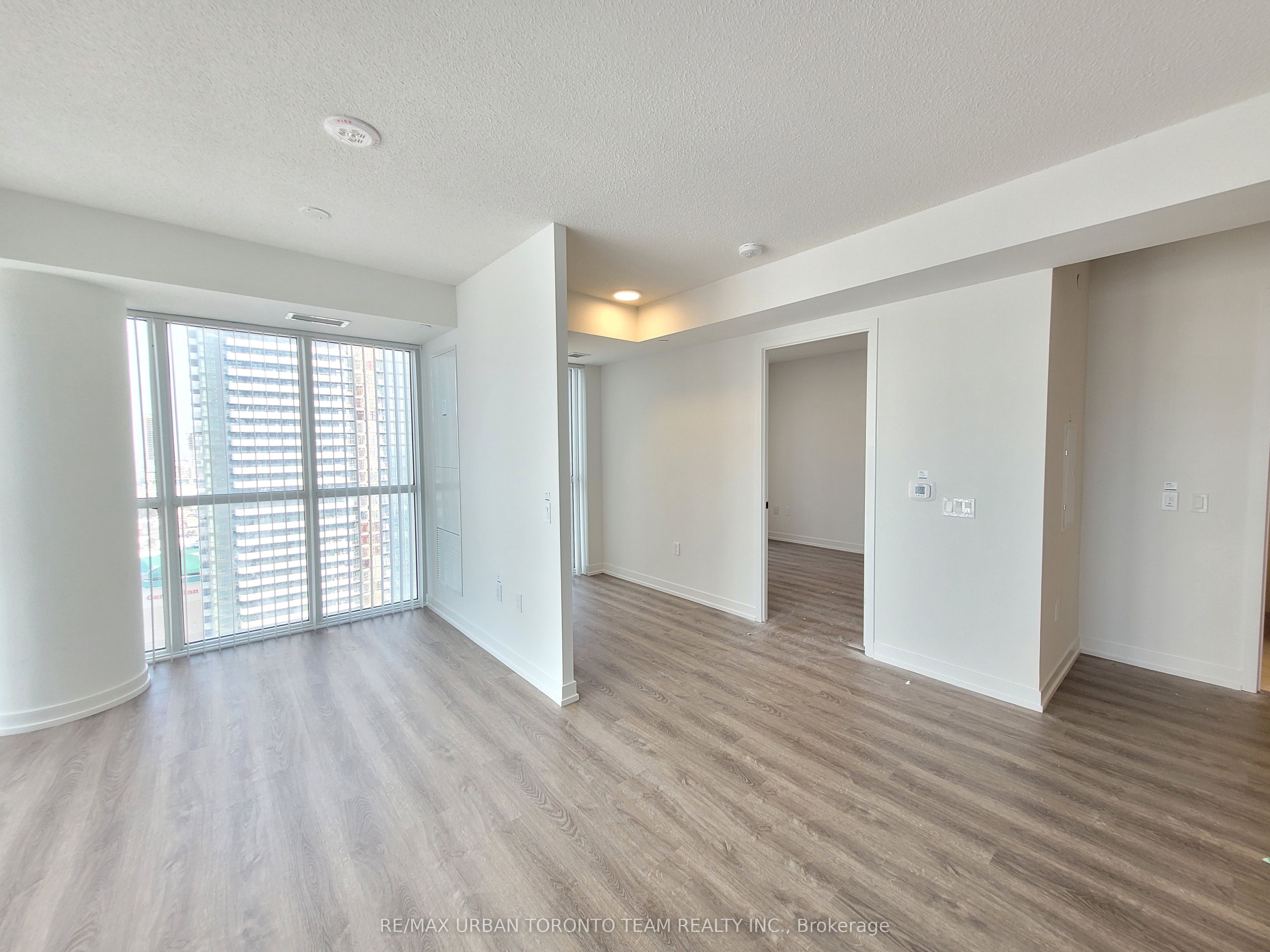 195 Commerce Street 2615, Vaughan, ON L4K 0P9 photo 4