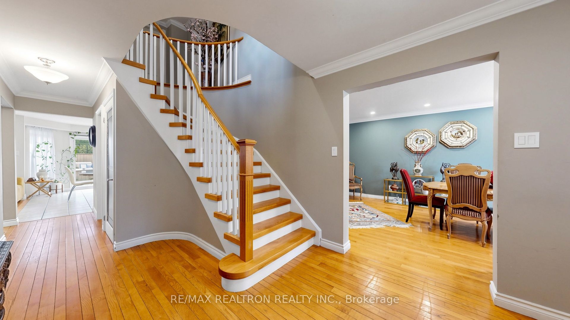14 Raiford Street, Aurora, ON L4G 6J2 photo 3