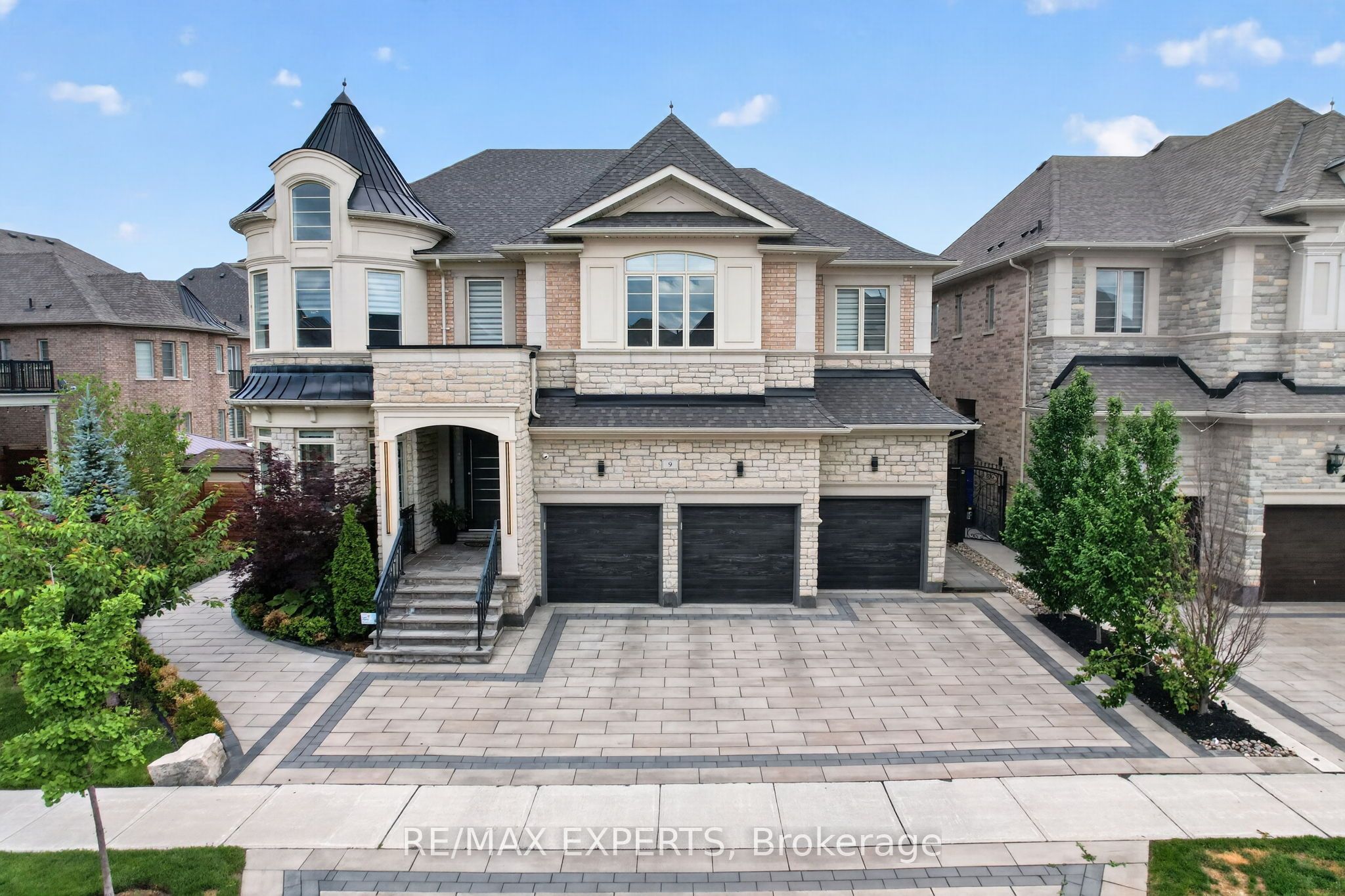 9 Glen Abbey Trail, Vaughan, ON L4H 4K4 photo 2