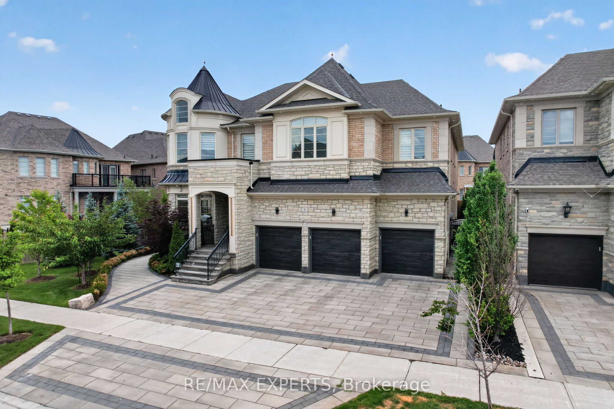 9 Glen Abbey Trail, Vaughan, ON L4H 4K4 photo 3