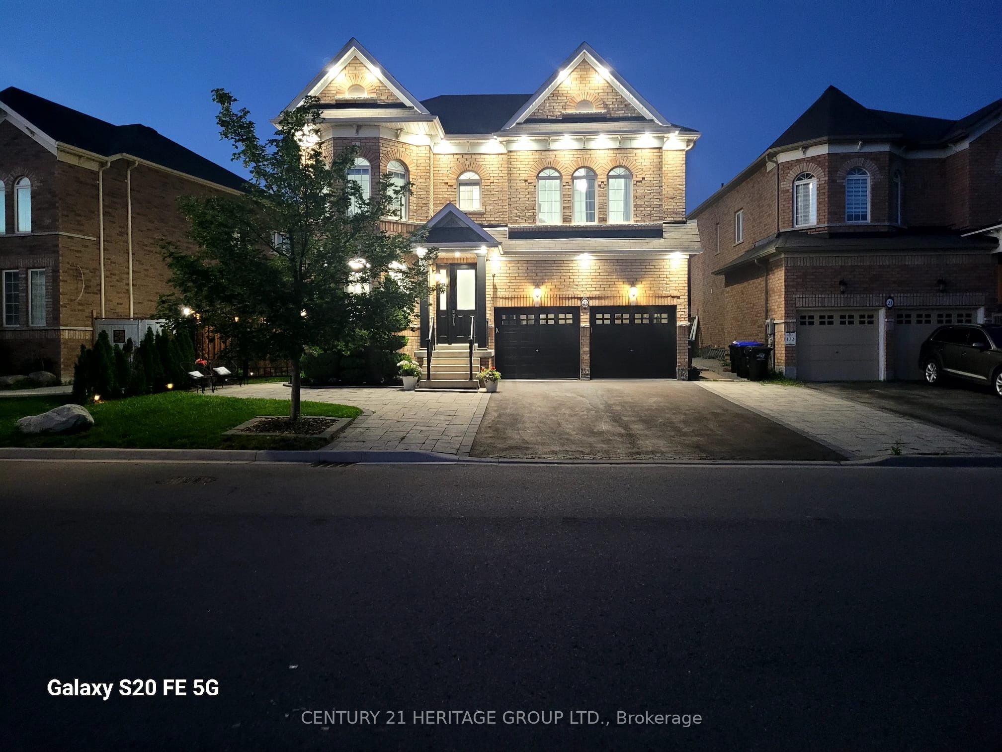 27 Leith Drive, Bradford West Gwillimbury, ON L3Z 0G5 photo 2