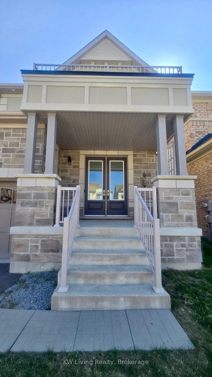 33 Valleo Street, Georgina, ON L4P 0K1 photo 3