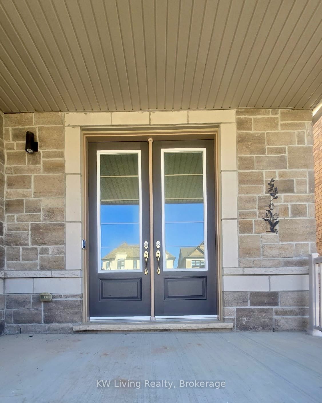 33 Valleo Street, Georgina, ON L4P 0K1 photo 5