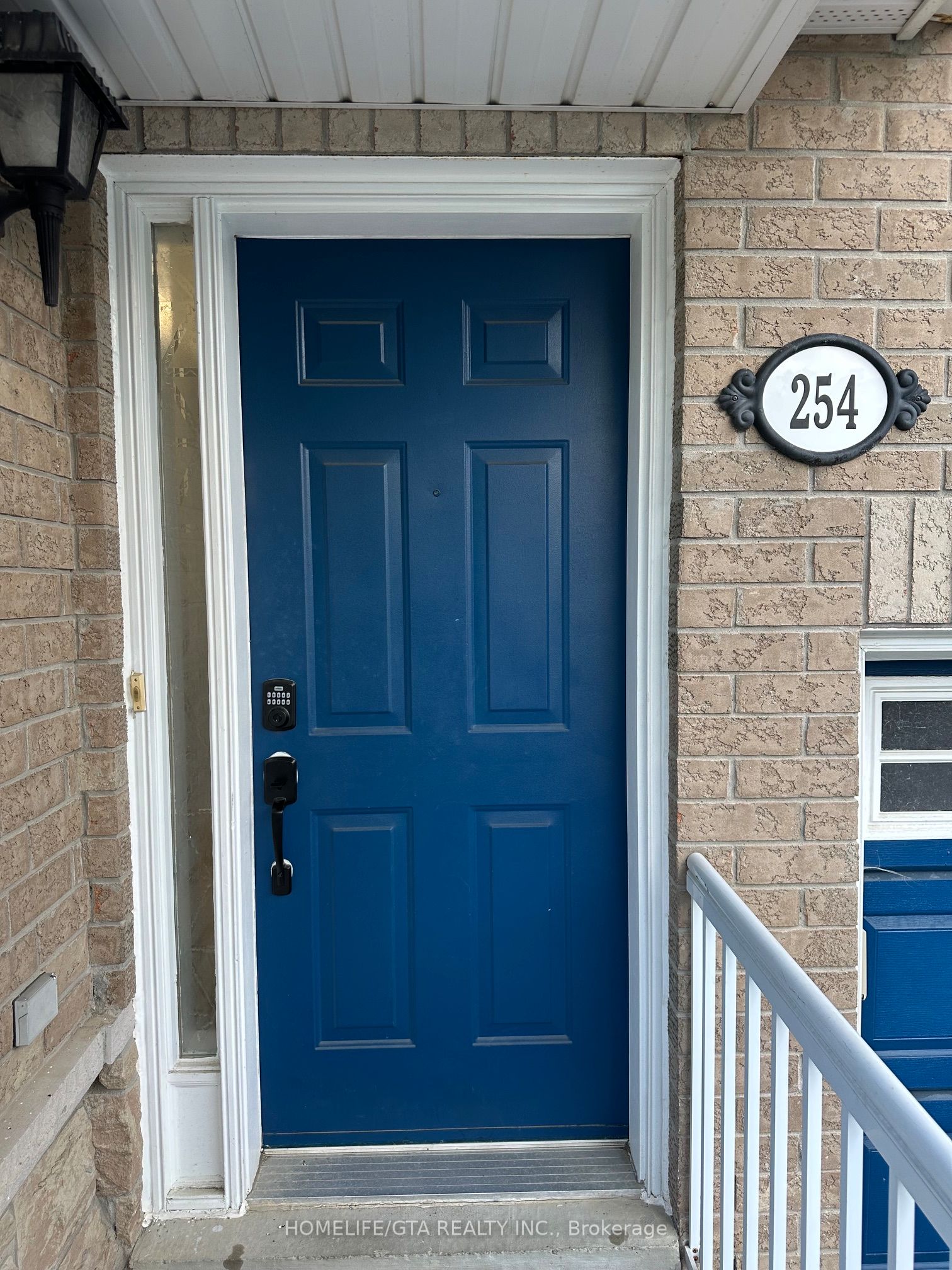 254 Marble Place, Newmarket, ON L3X 2Y3