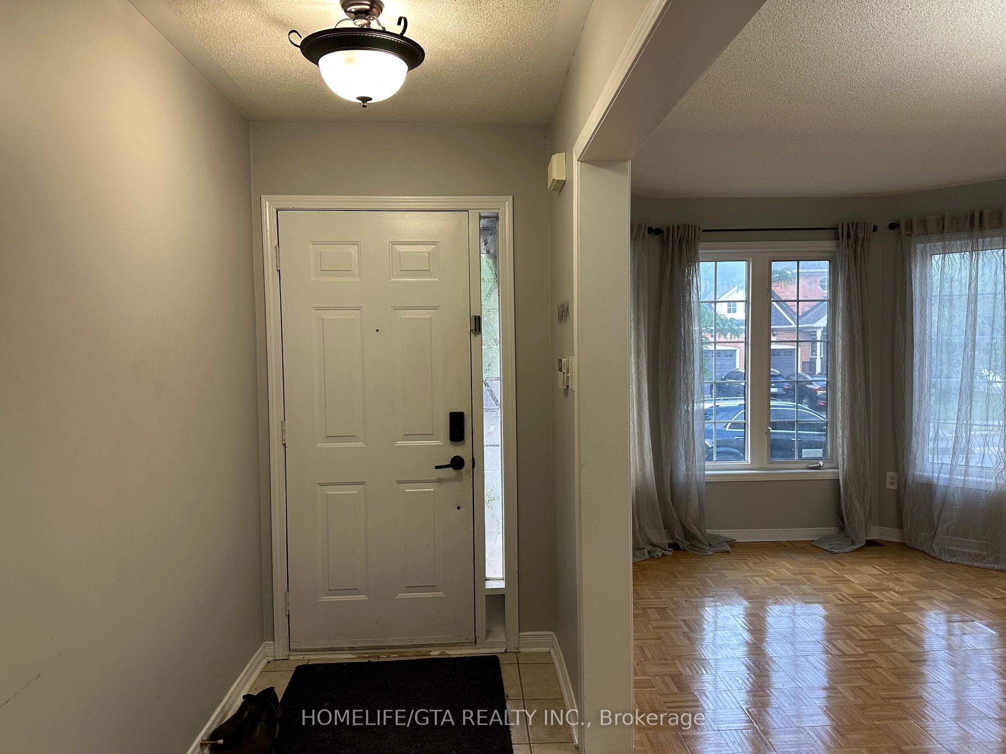 254 Marble Place, Newmarket, ON L3X 2Y3 photo 2