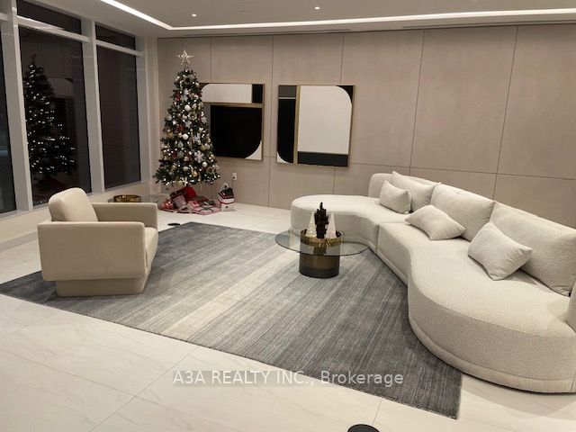 50 Upper Mall Way 2401, Vaughan, ON L4J 4P8 photo 5