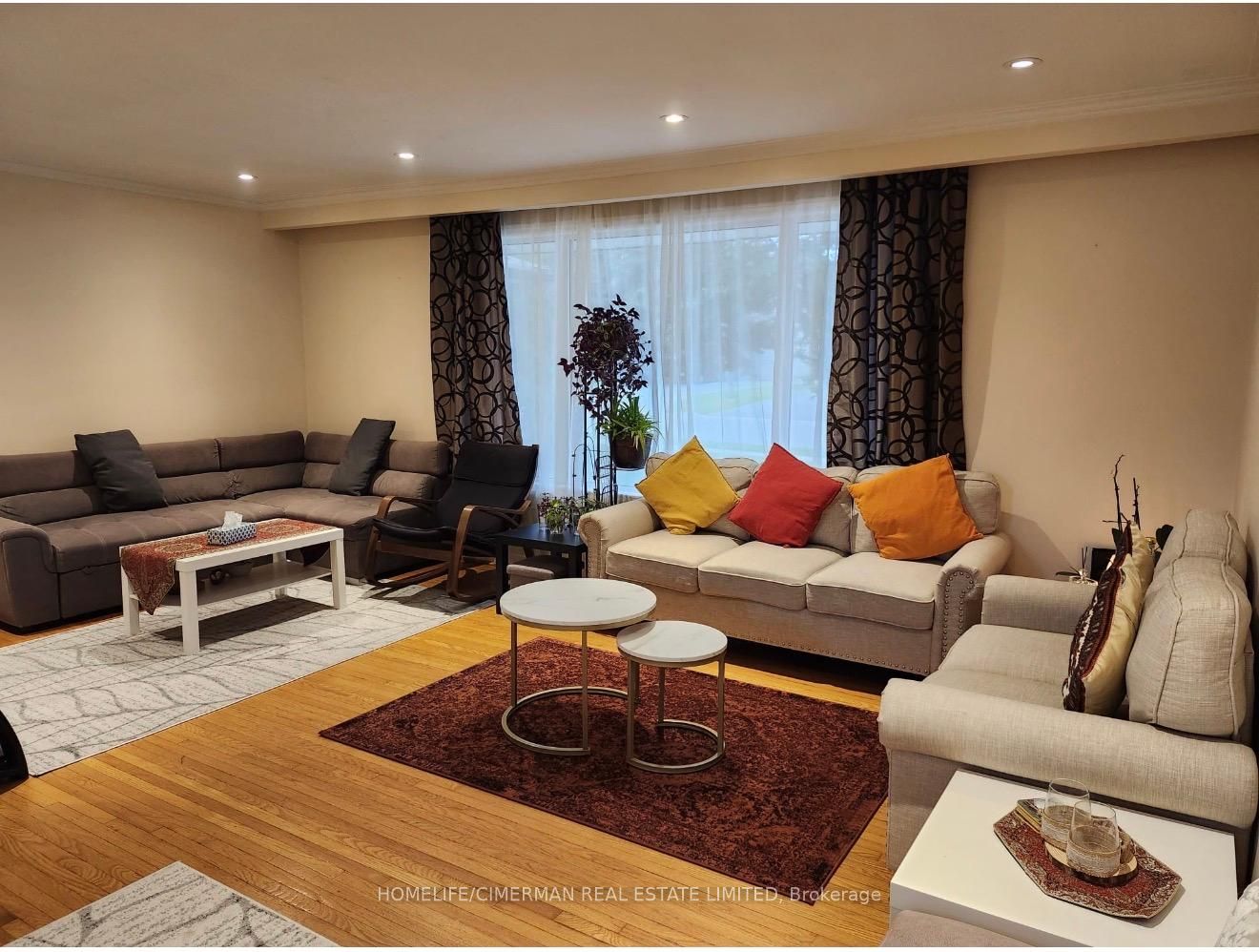 92 Bond Crescent, Richmond Hill, ON L4E 3K7 photo 5