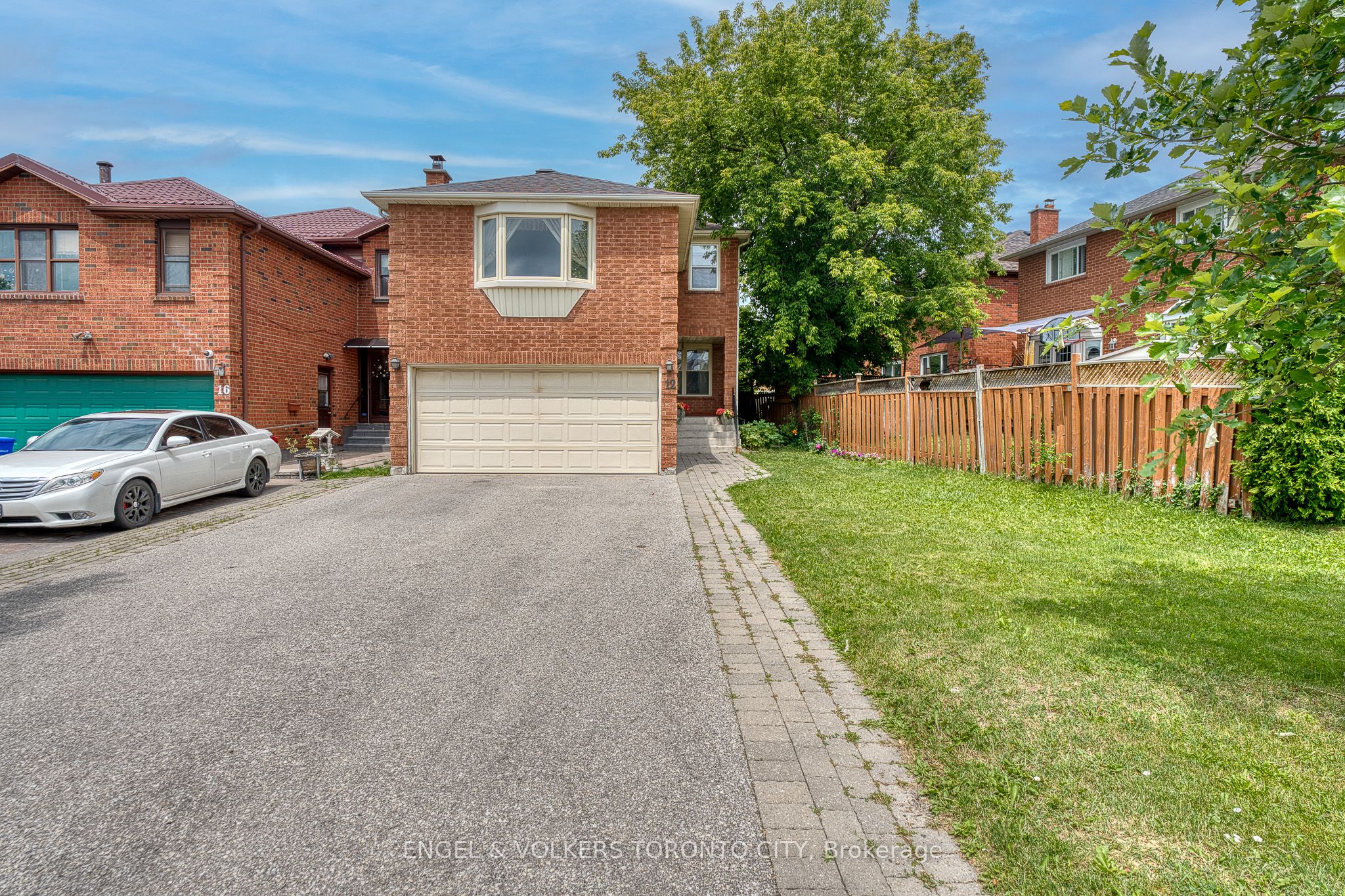 12 Millbank Court, Vaughan, ON L4J 6B9 photo 5