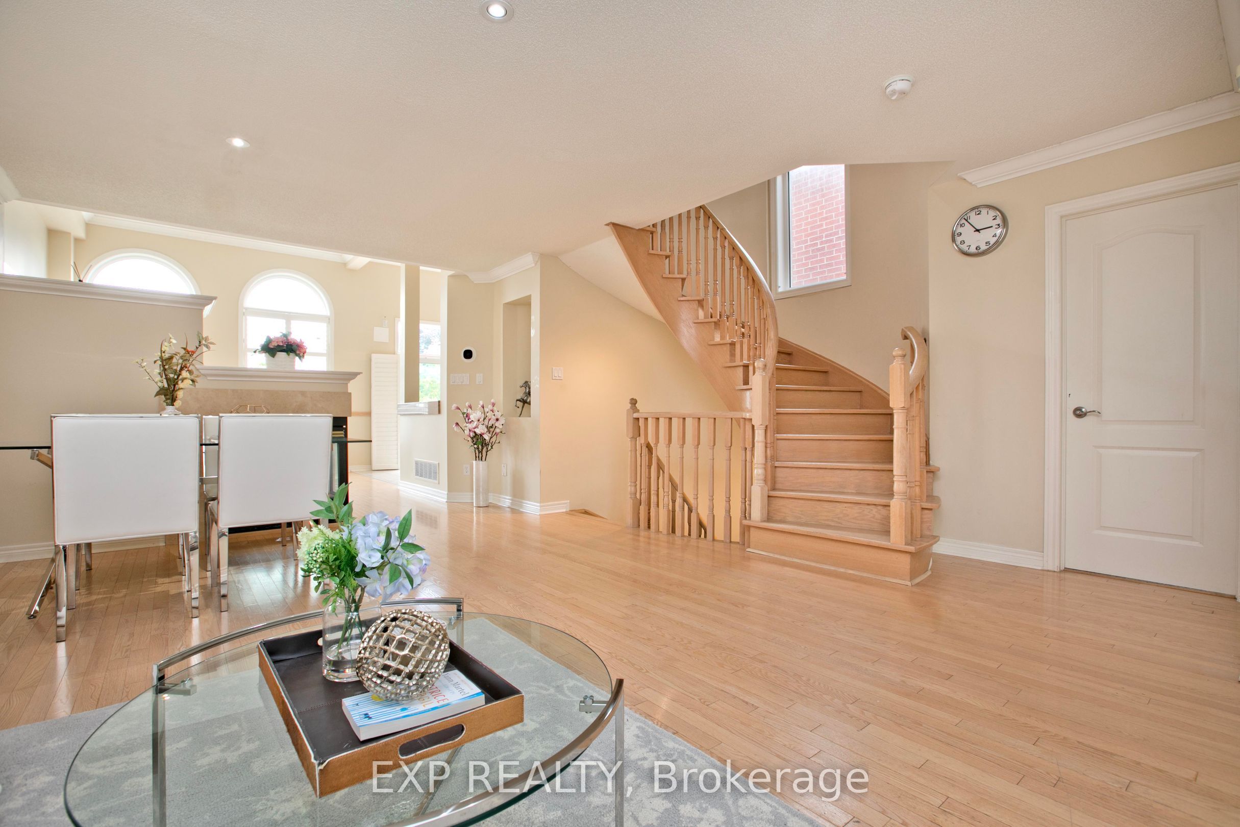 55 Sandway Crescent, Vaughan, ON L6A 2M1 photo 5