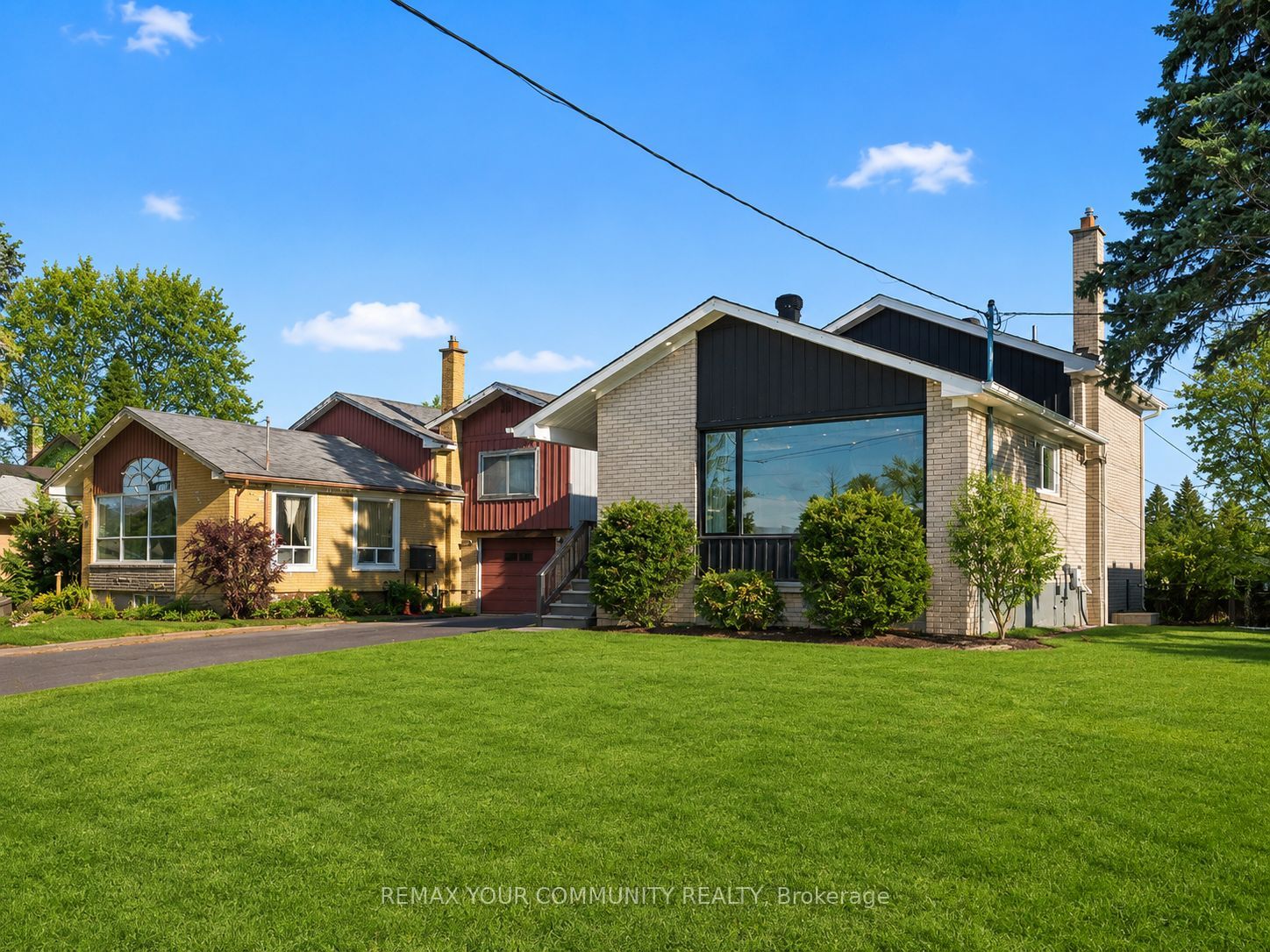 11 Webster Drive Main, Aurora, ON L4G 2A4 photo 3