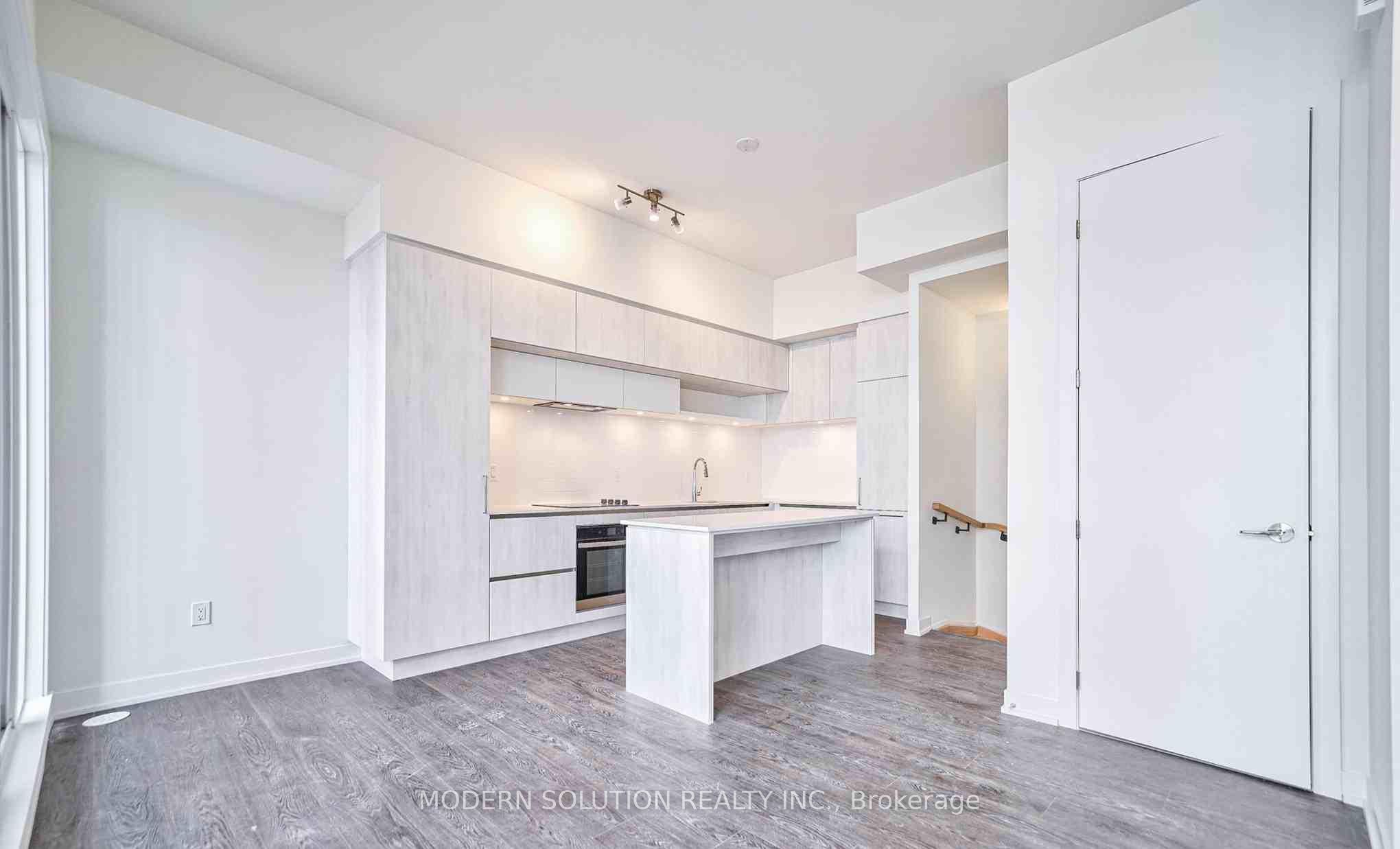 2 Steckley House Lane 925, Richmond Hill, ON L4S 0N4 photo 4