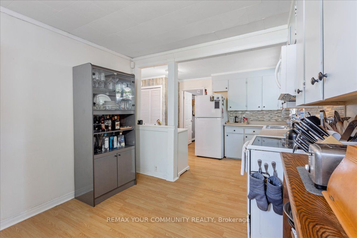 17 Farley Circle, Georgina, ON L0E 1S0 photo 3