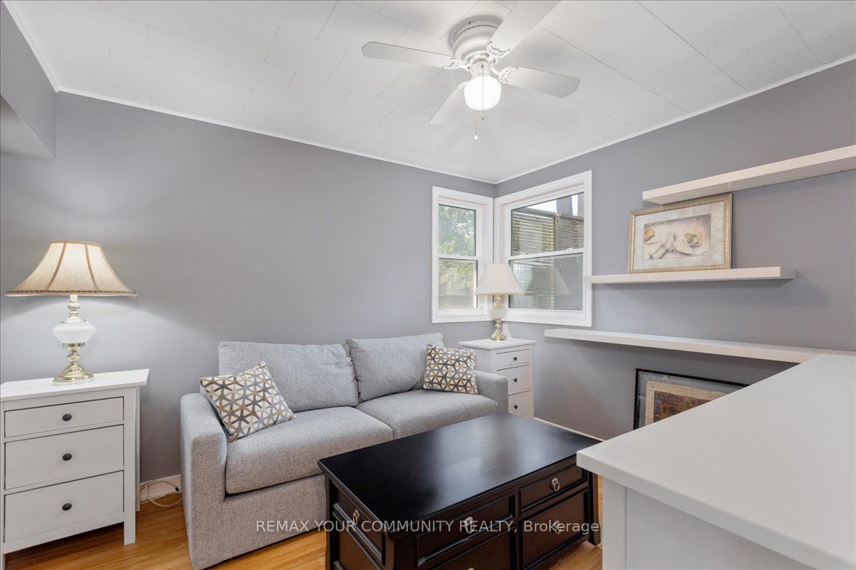 17 Farley Circle, Georgina, ON L0E 1S0 photo 5