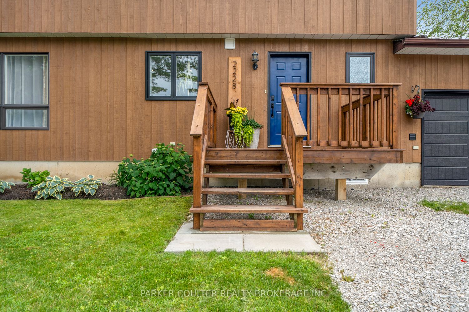 2228 Margs Lane, Innisfil, ON L9S 2E2 photo 4