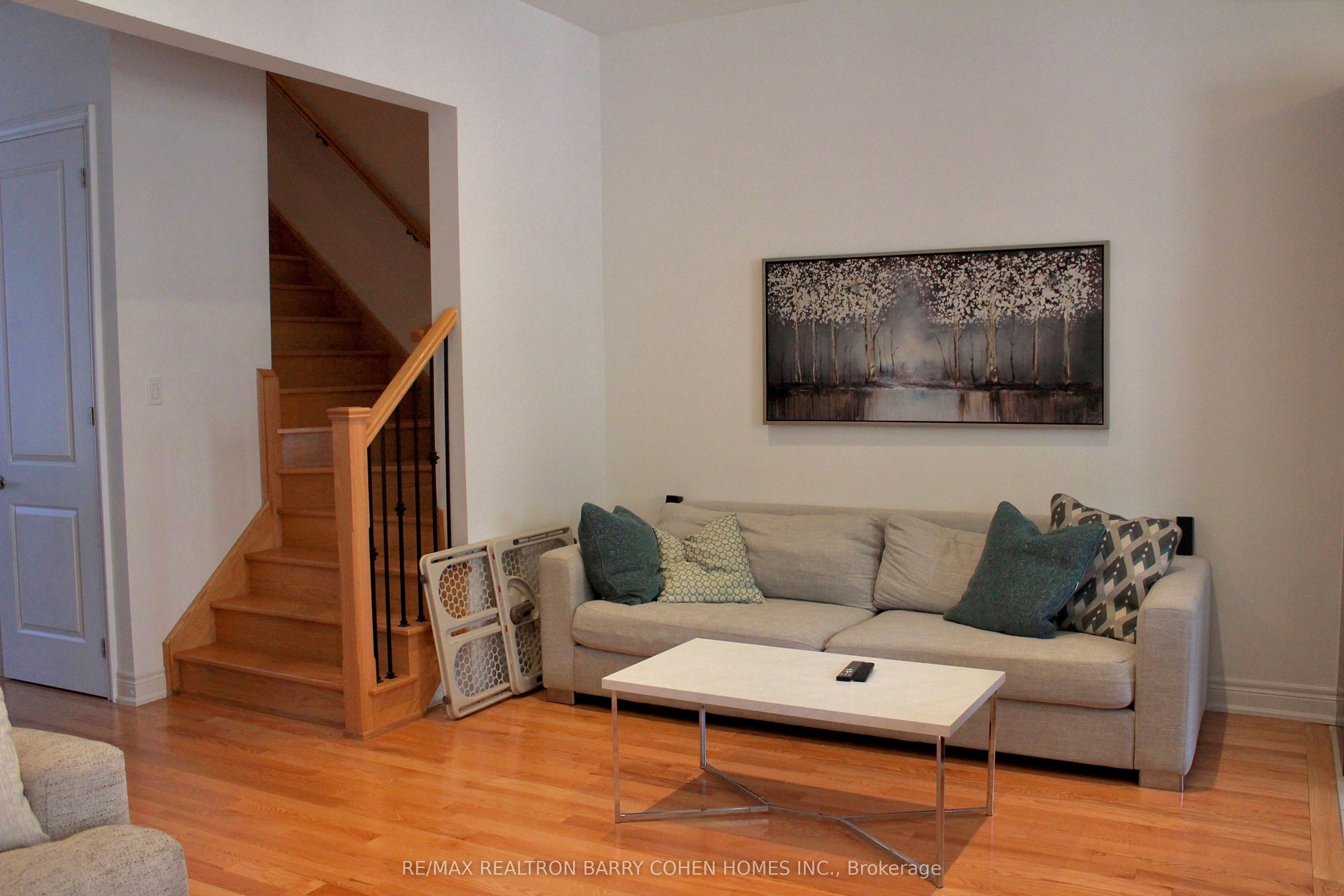 19 Latchford Lane, Richmond Hill, ON L4C 7V6 photo 5