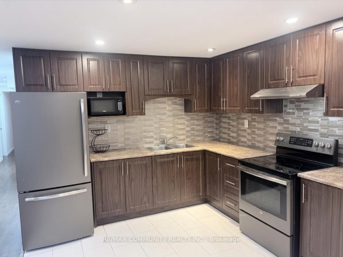 47 Hua Du Avenue Basement, Markham, ON L6C 0S2 photo 3