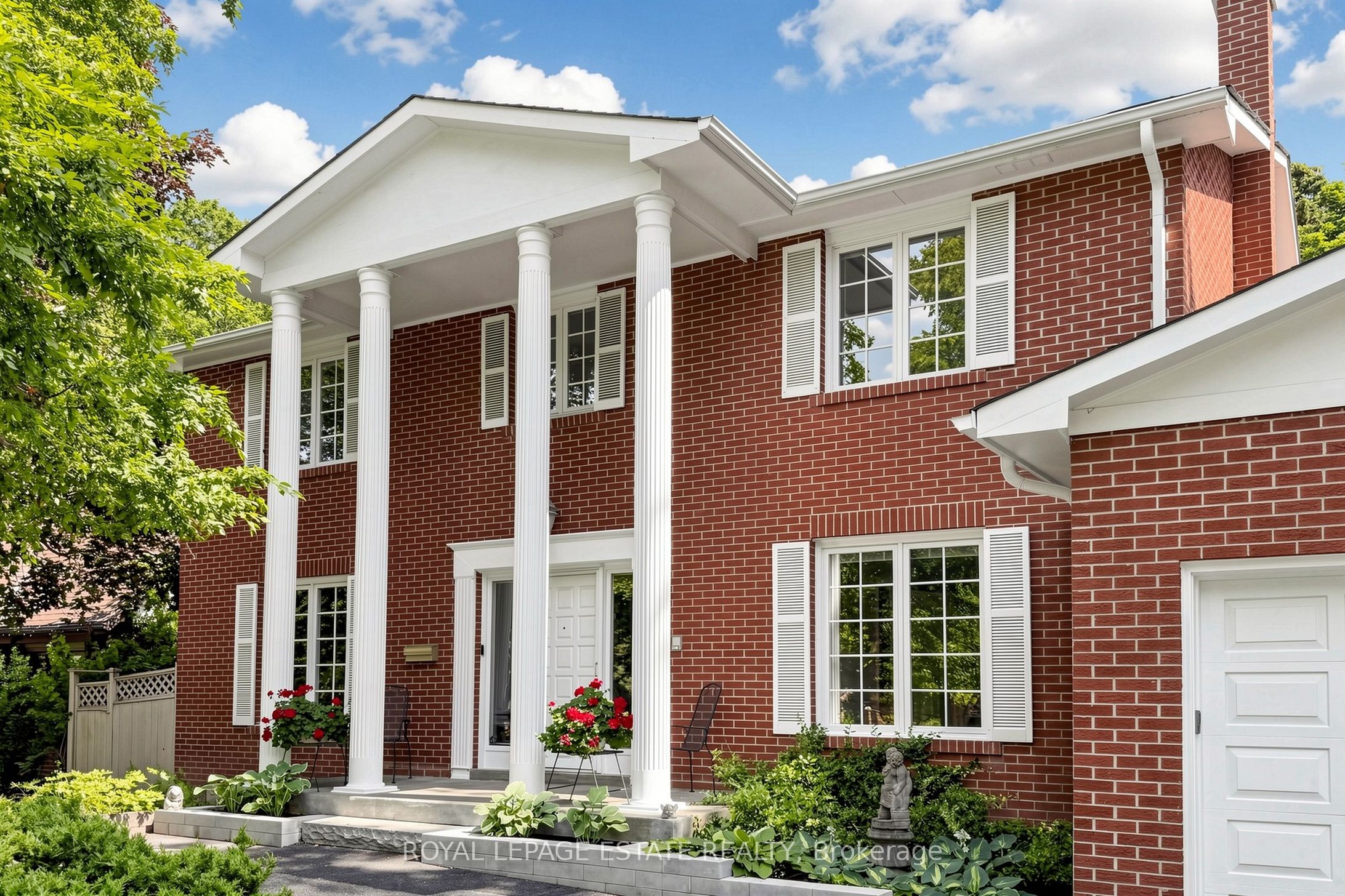 64 Hemingway Crescent, Markham, ON L3R 2V6 photo 3
