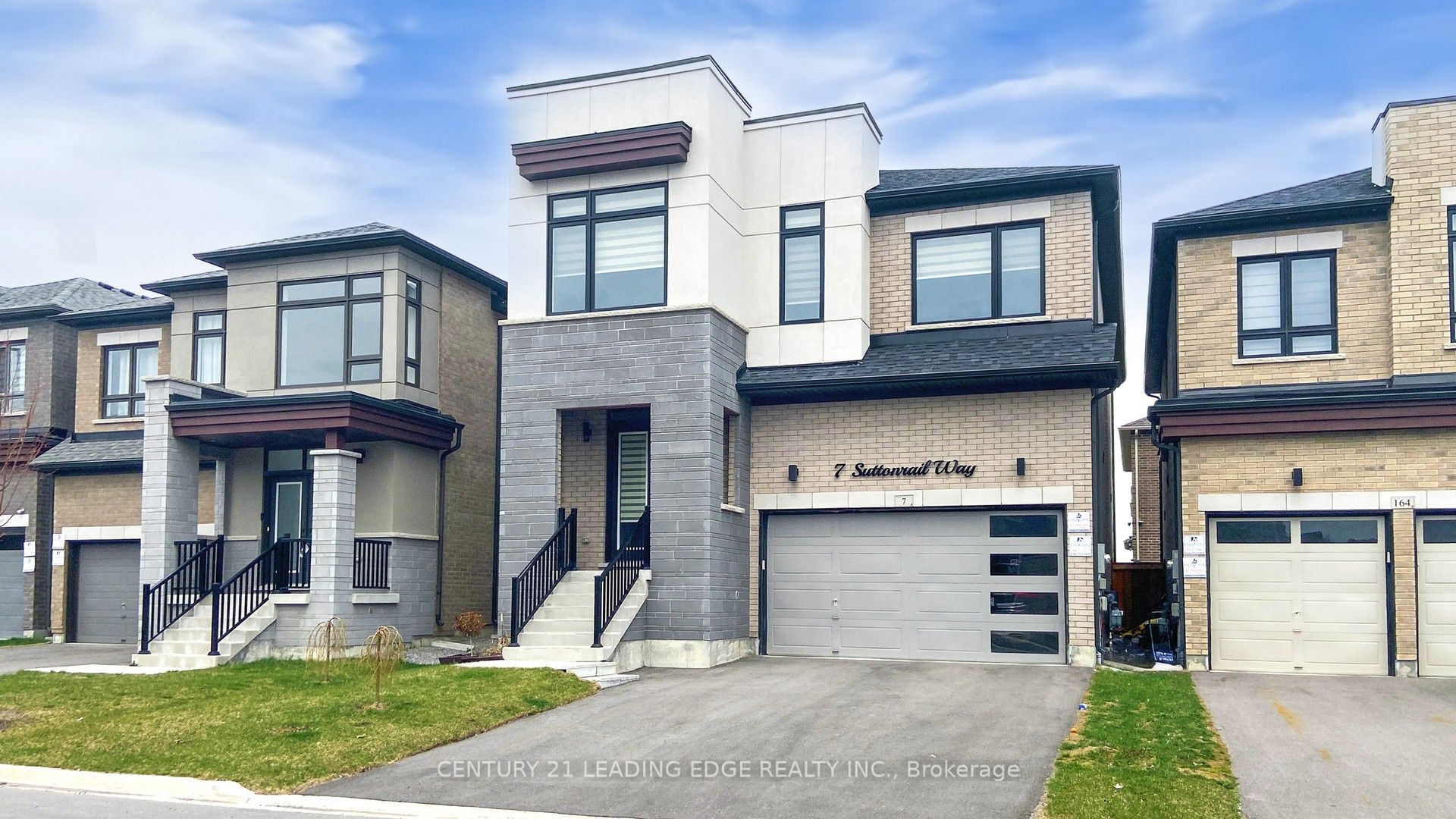7 SUTTONRAIL Way, Whitchurch-Stouffville, ON L4A 4X5 photo 2