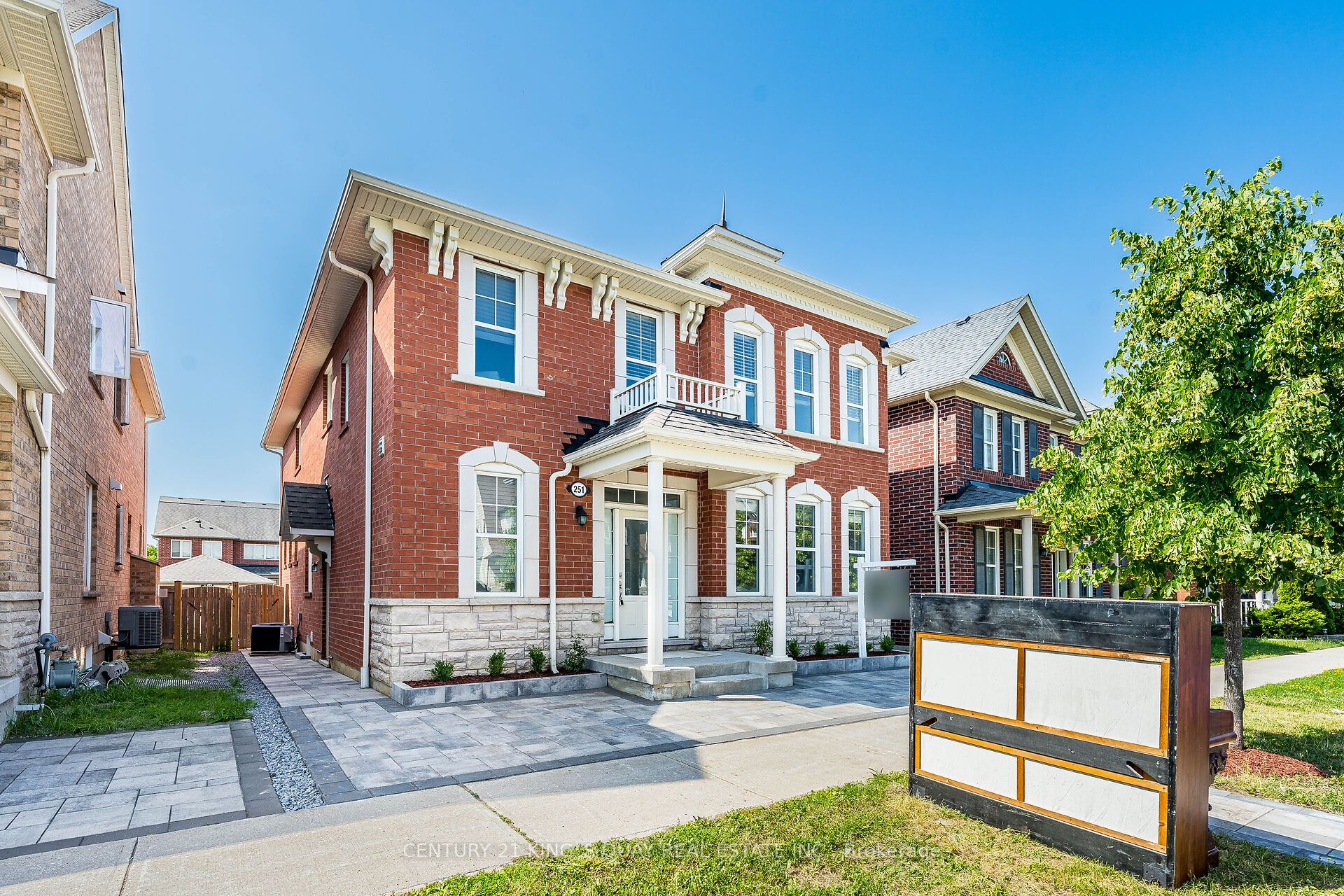 251 Cornell Park Avenue, Markham, ON L6B 0W8