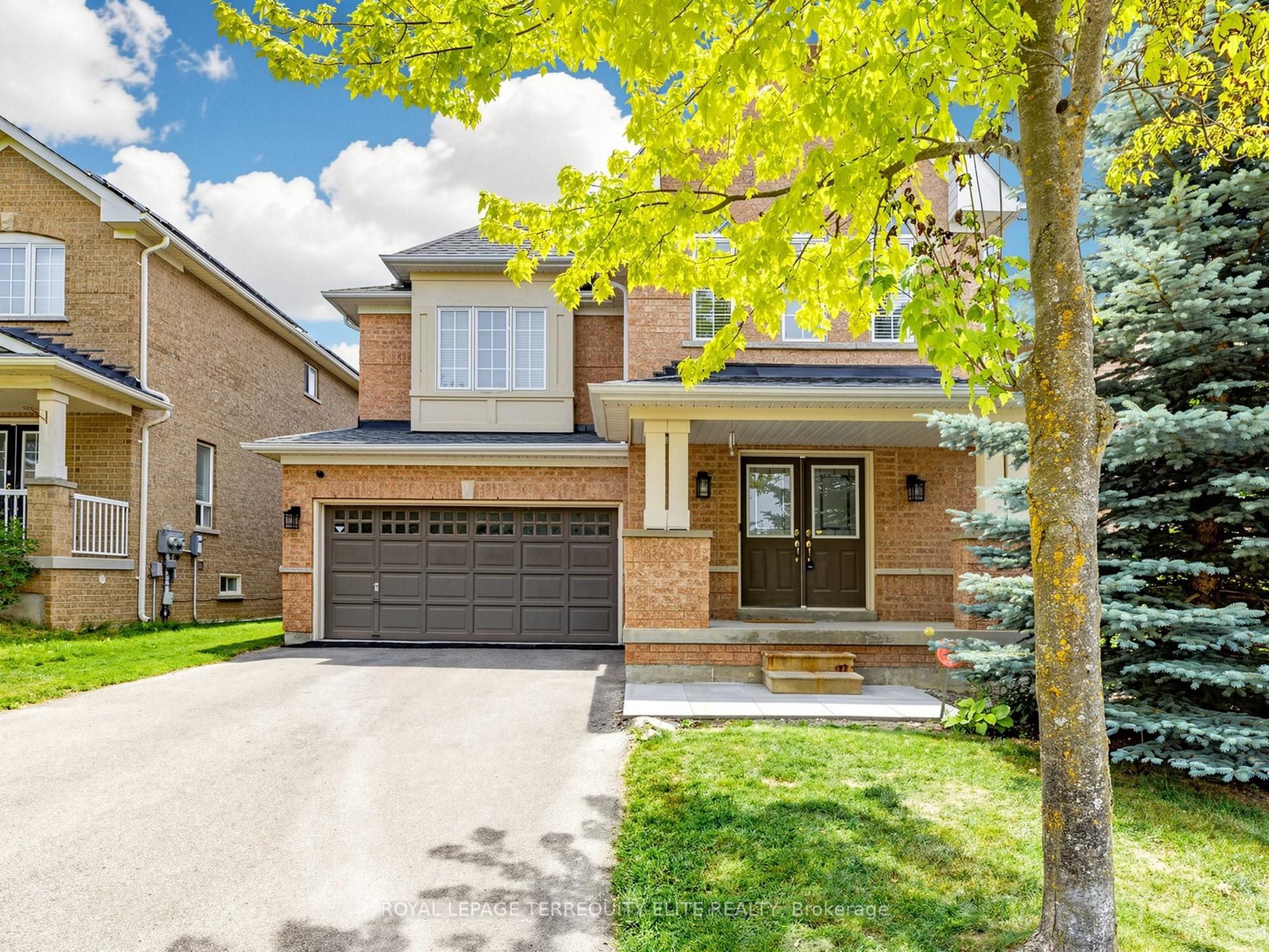 35 Mynden Way, Newmarket, ON L3X 3A7 photo 2