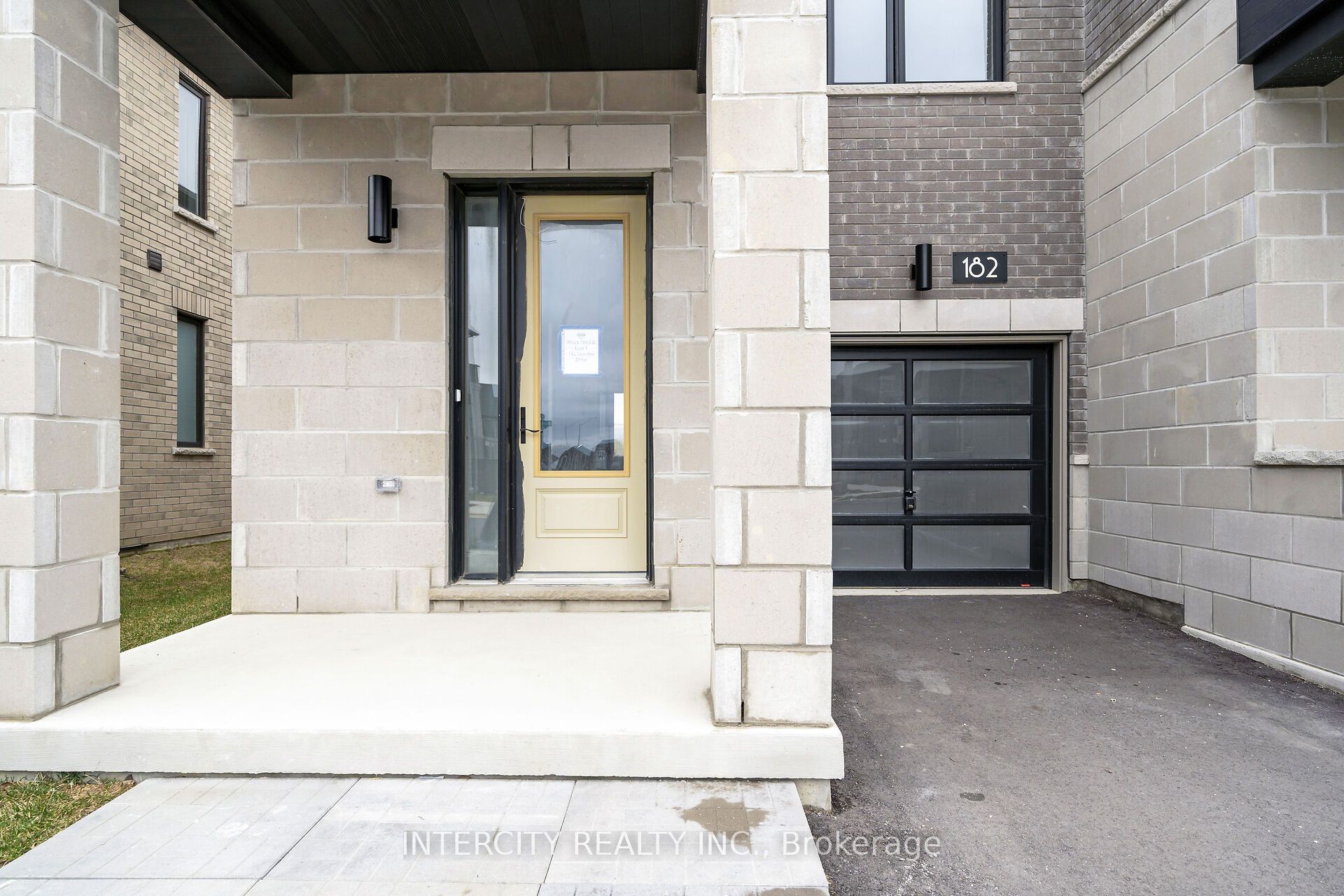 182 Mumbai Drive, Markham, ON L3S 0G5 photo 2