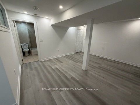 34 Main Street S #1 Basement, Newmarket, ON L3Y 3Y4 photo 2