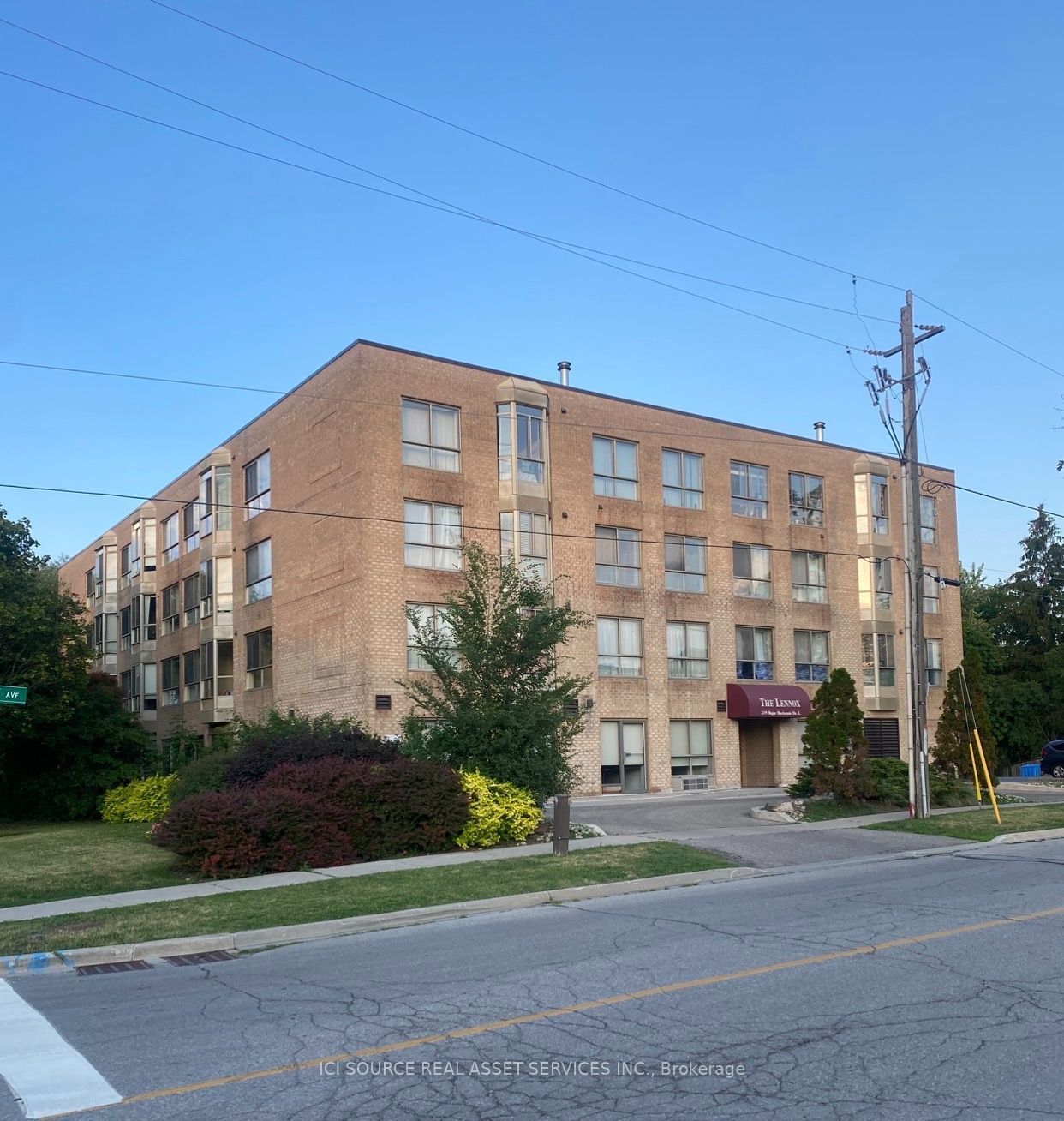 249 Major Mackenzie Drive E 204, Richmond Hill, ON L4C 9M8 photo 4
