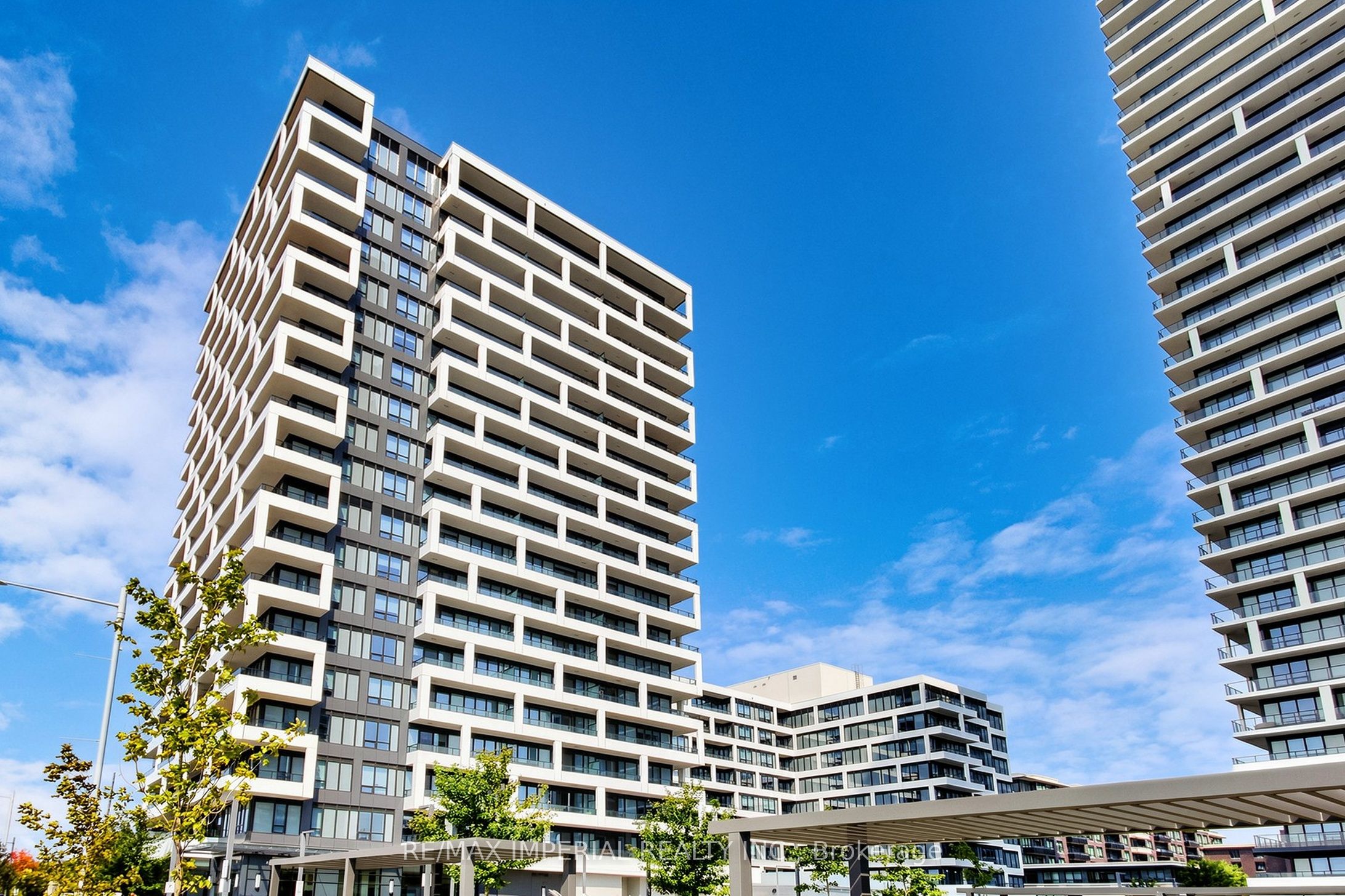 38 Water Walk Drive 910, Markham, ON L3R 6M8