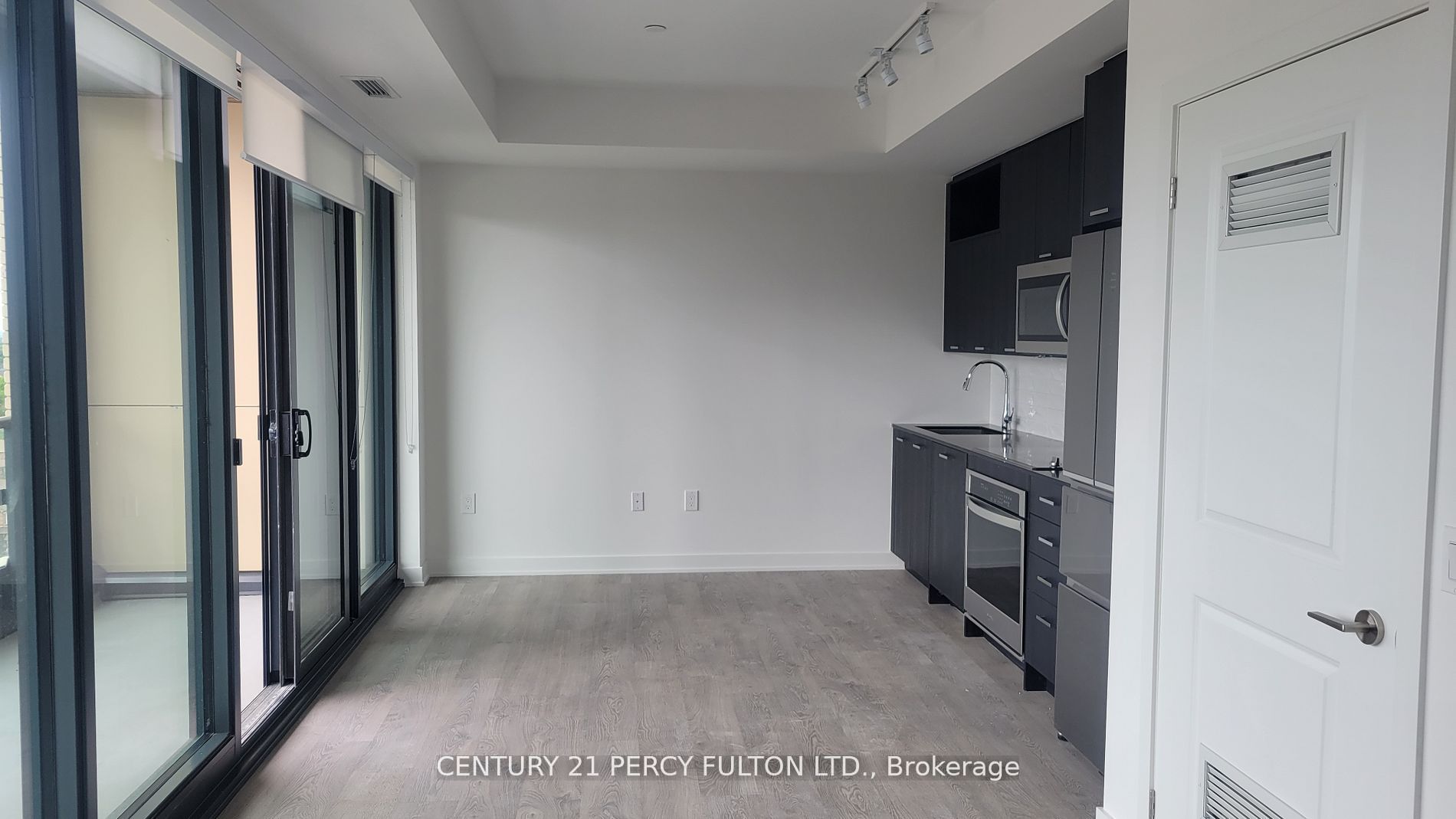 120 Eagle Rock Way 602, Vaughan, ON L6A 5C2
