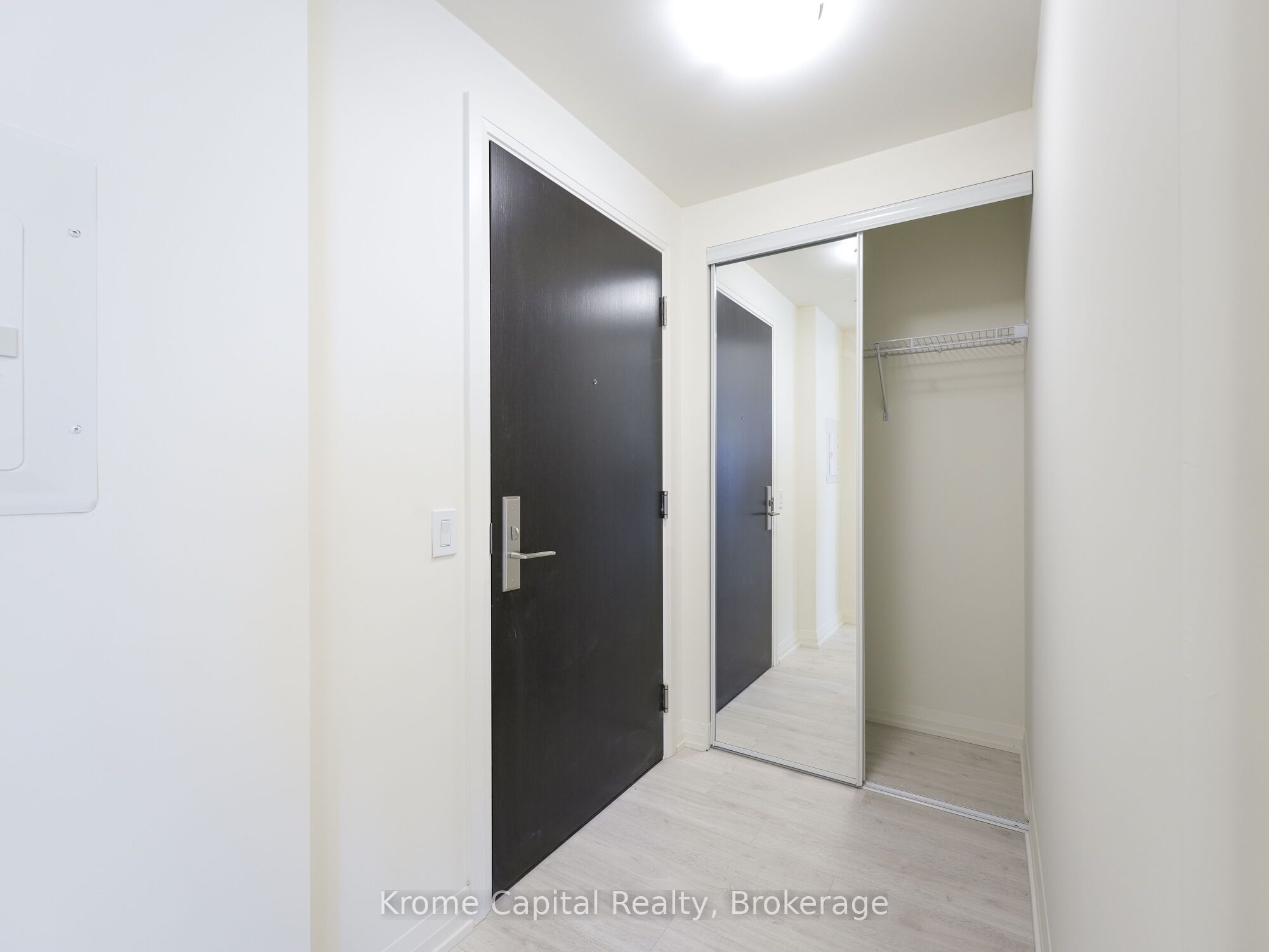9000 Jane Street 1811, Vaughan, ON L4K 0M6 photo 4