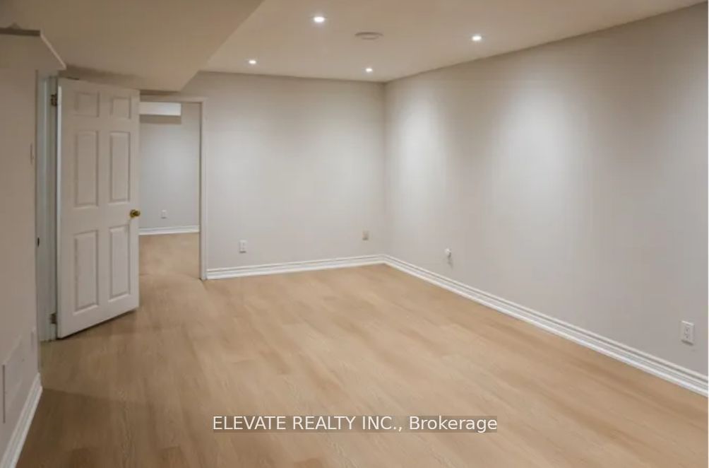 66 Willowbrook Road Lower, Markham, ON L3T 5K8 photo 4