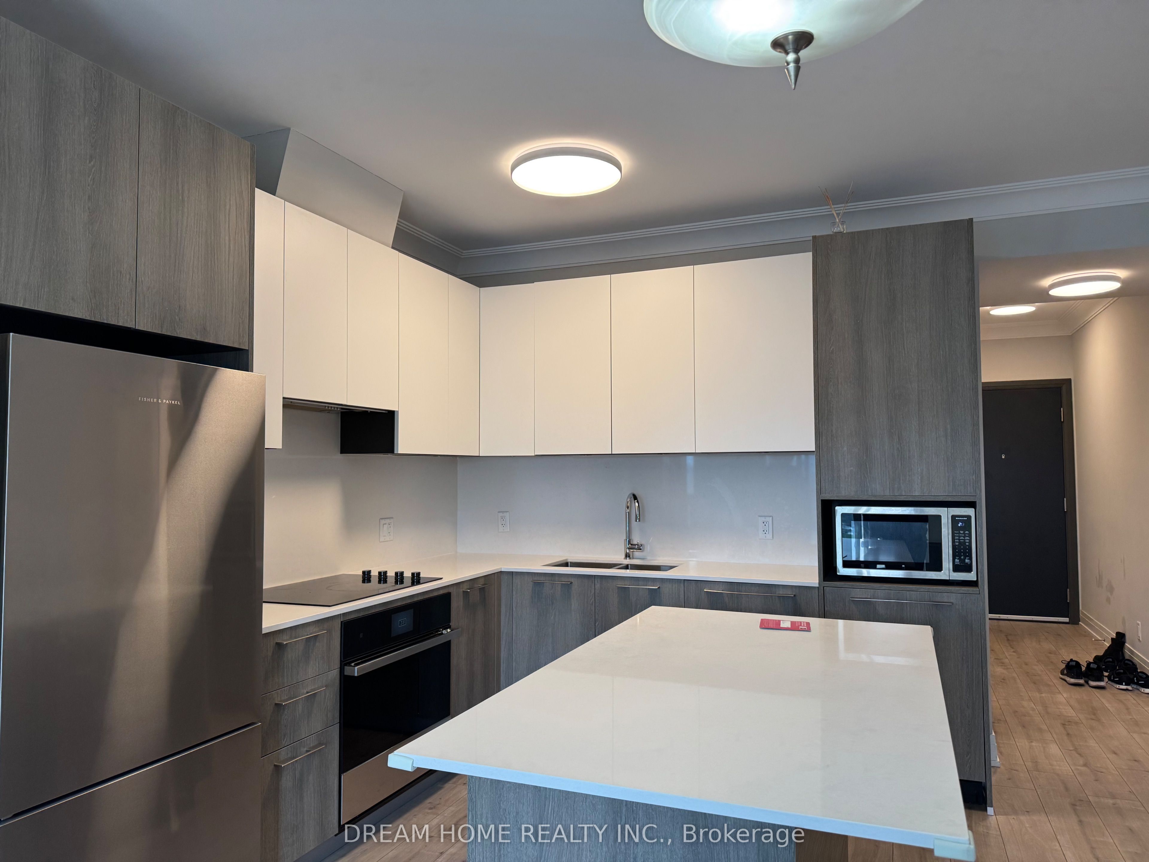 18 Water Walk Drive 1506, Markham, ON L3R 6L5
