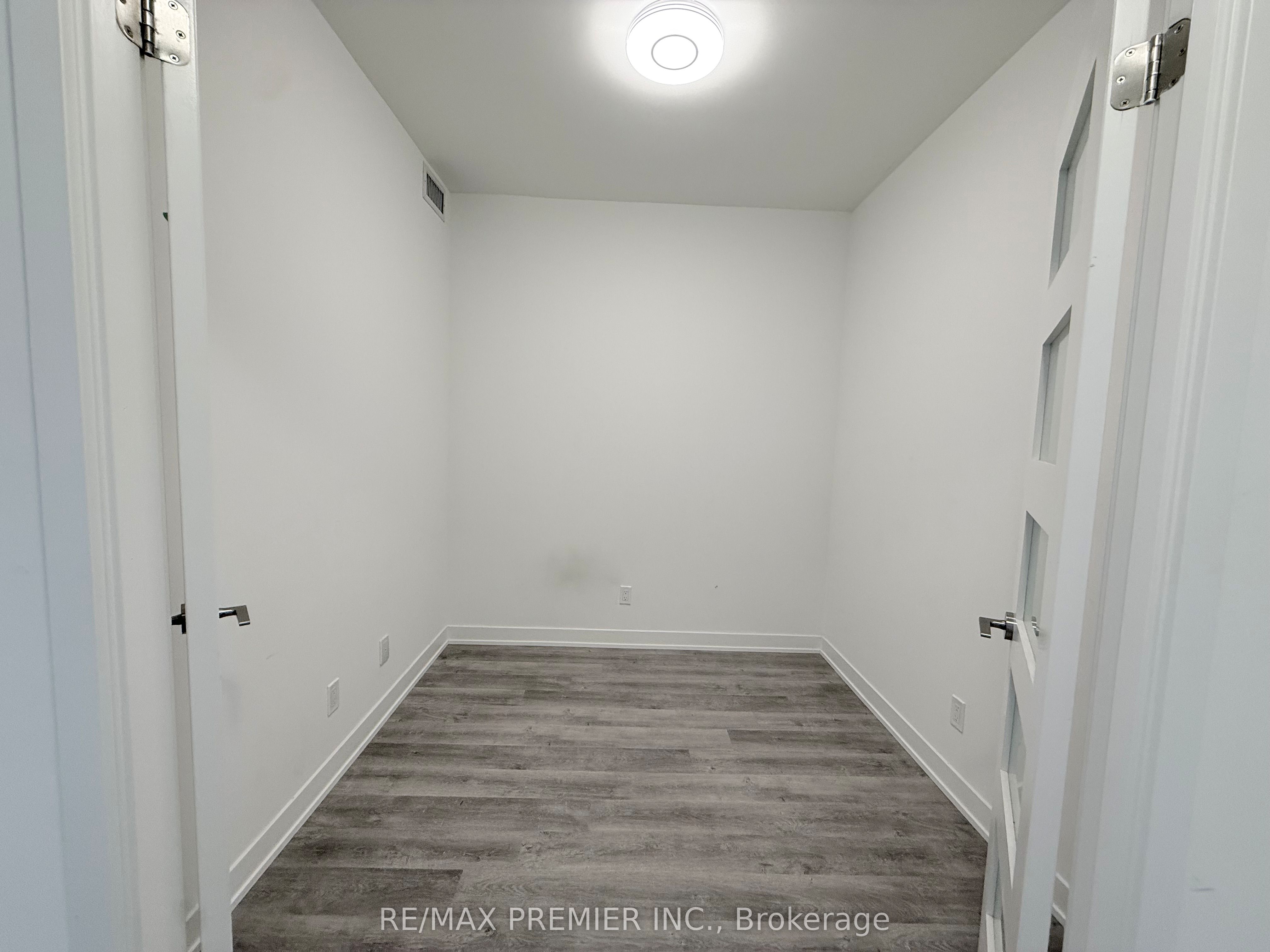 292 Verdale Crossing 1509, Markham, ON L6G 0H6 photo 4