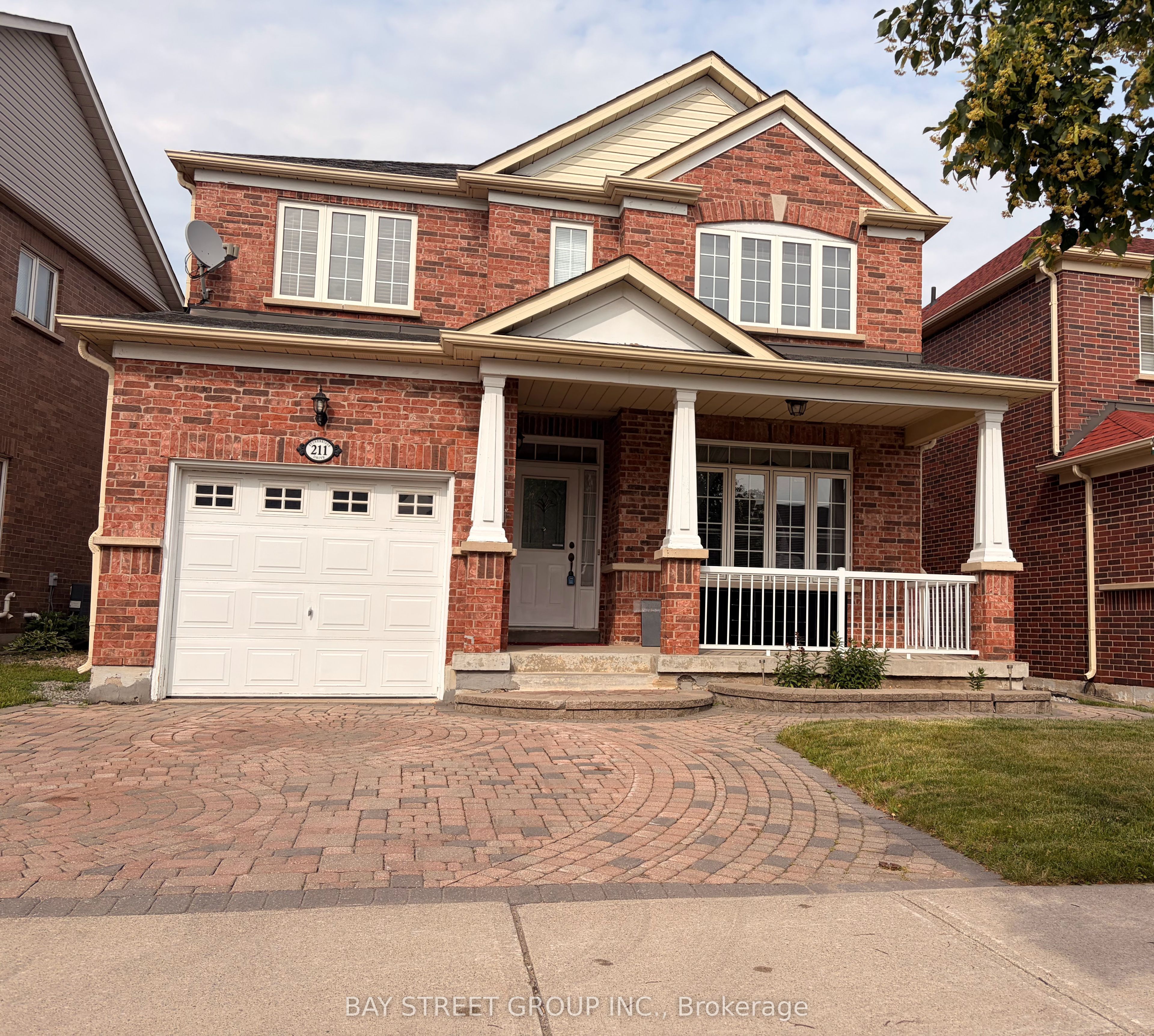 211 Stonebridge Drive, Markham, ON L6C 2S2 photo 5