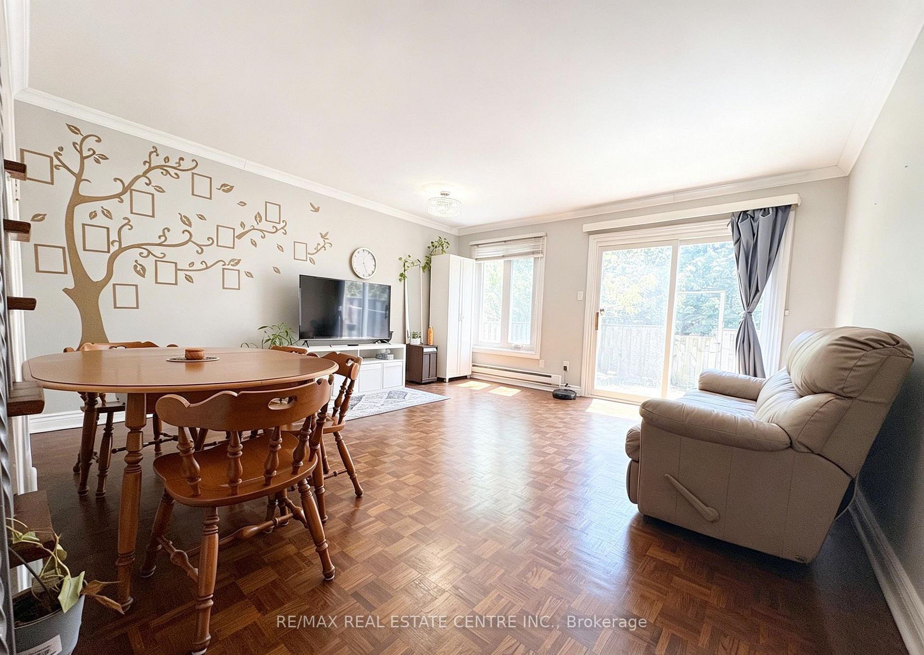 105 Wales Avenue, Markham, ON L3P 3K3 photo 3