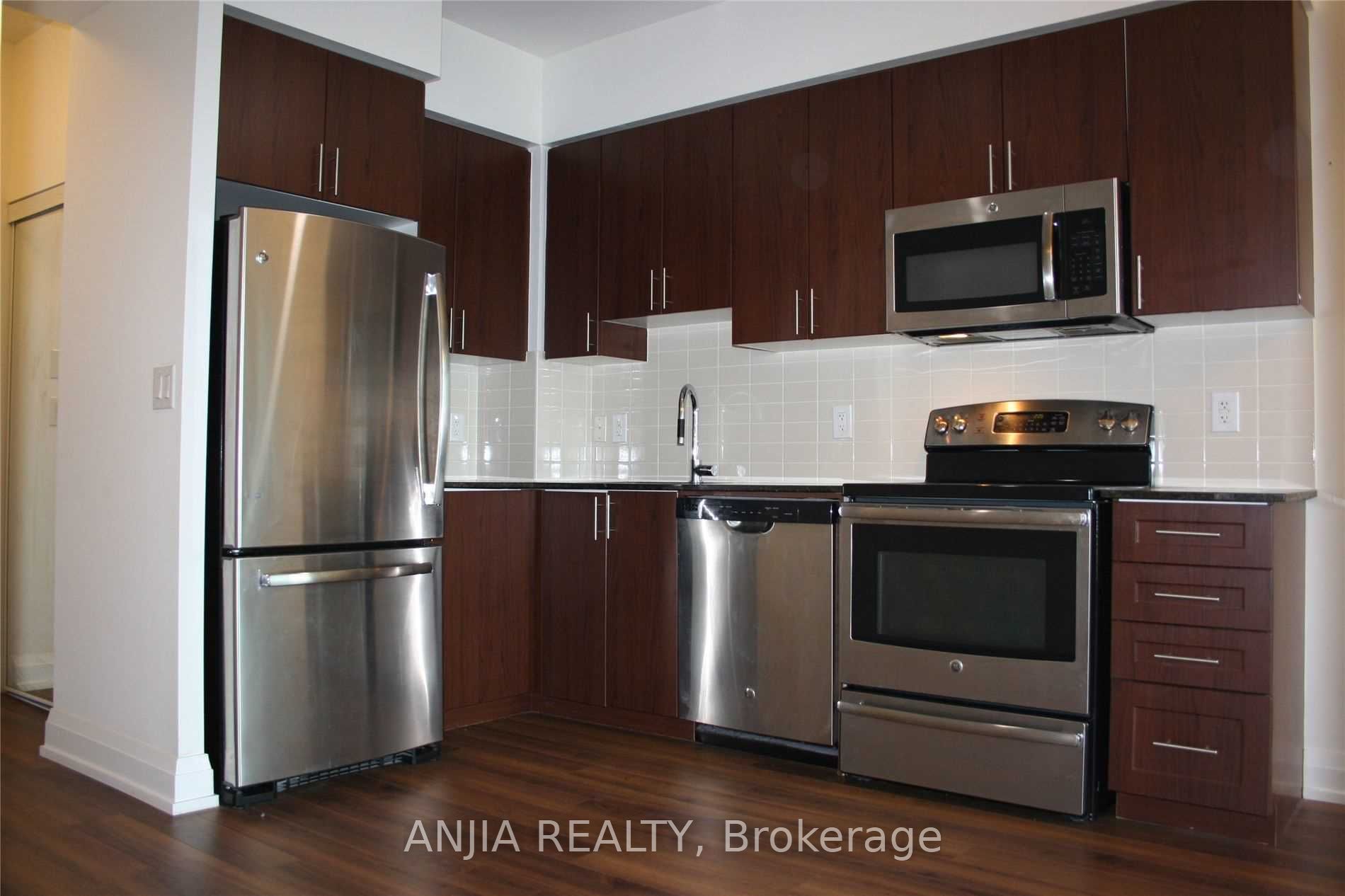 7165 Yonge Street 2211, Markham, ON L3T 0C9 photo 5