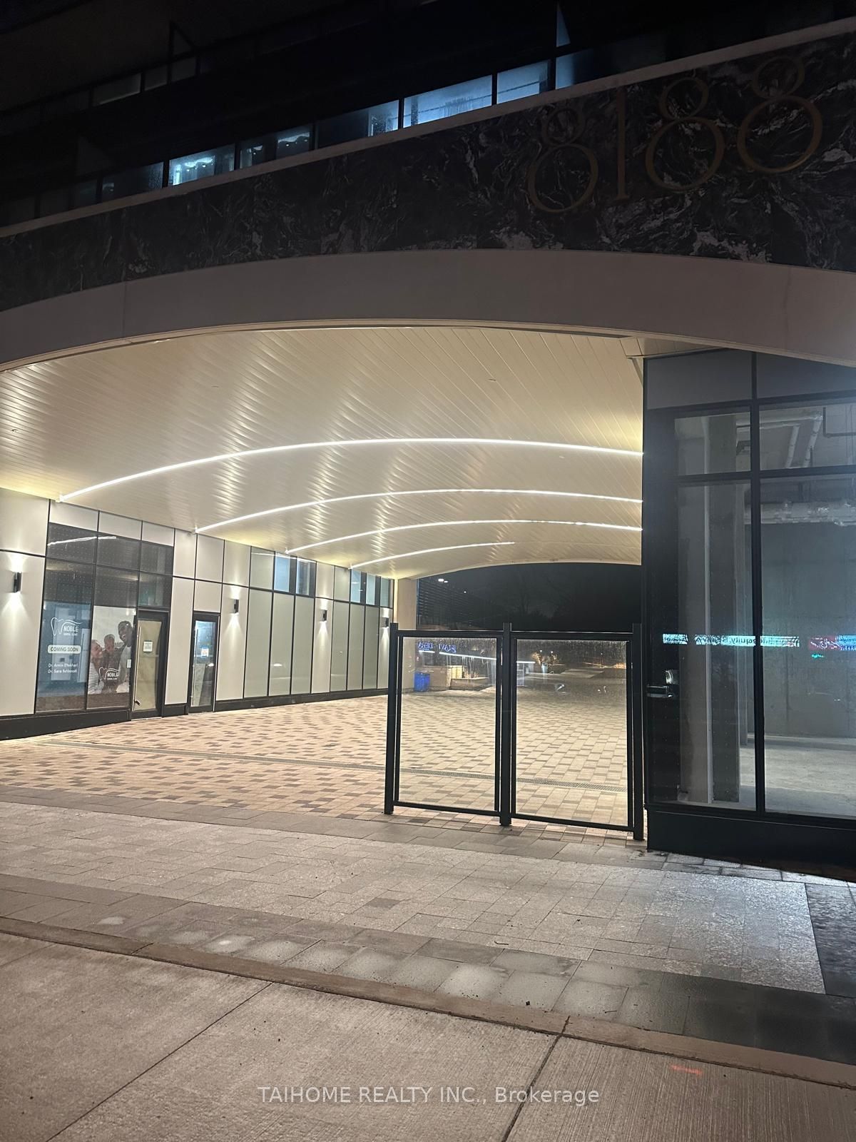 8188 YONGE Street E 412, Vaughan, ON L4J 0M2