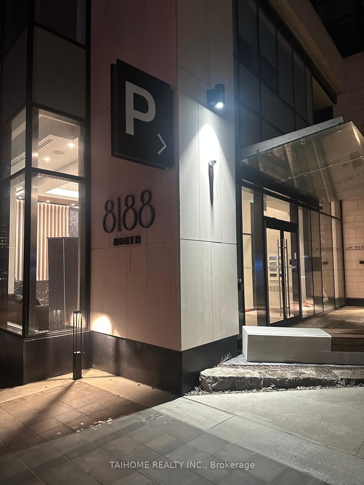 8188 YONGE Street E 412, Vaughan, ON L4J 0M2 photo 2