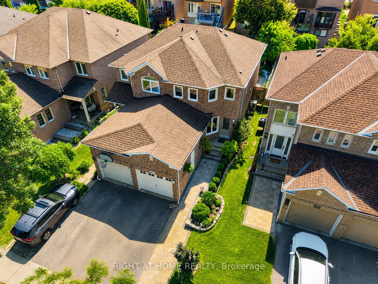 267 Pinnacle Trail, Aurora, ON L4G 7G4 photo 2