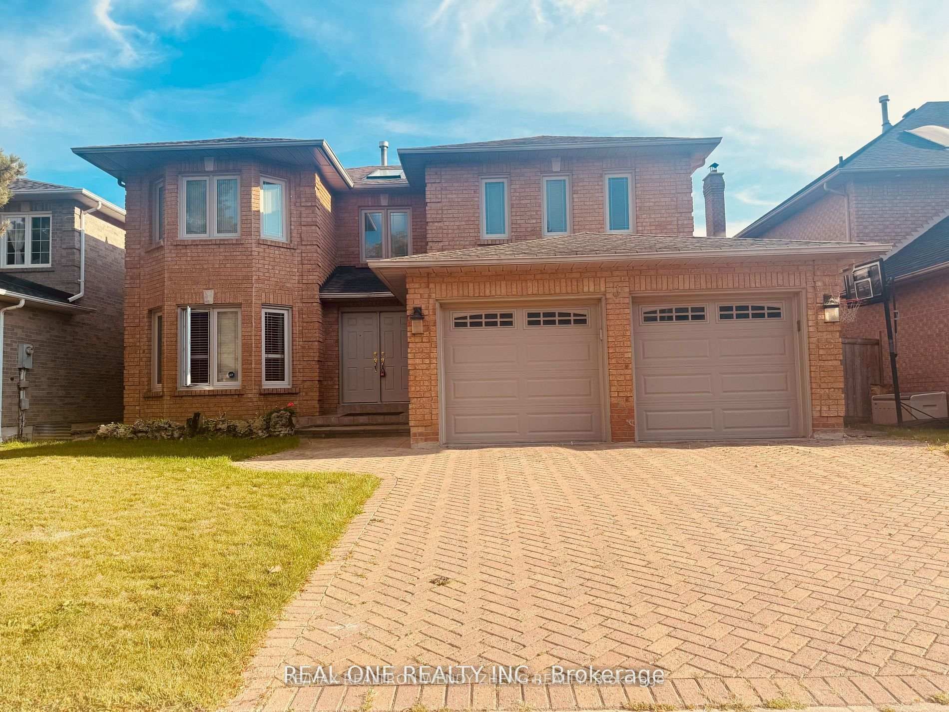 3 Elmsley Drive, Richmond Hill, ON L4C 8N1