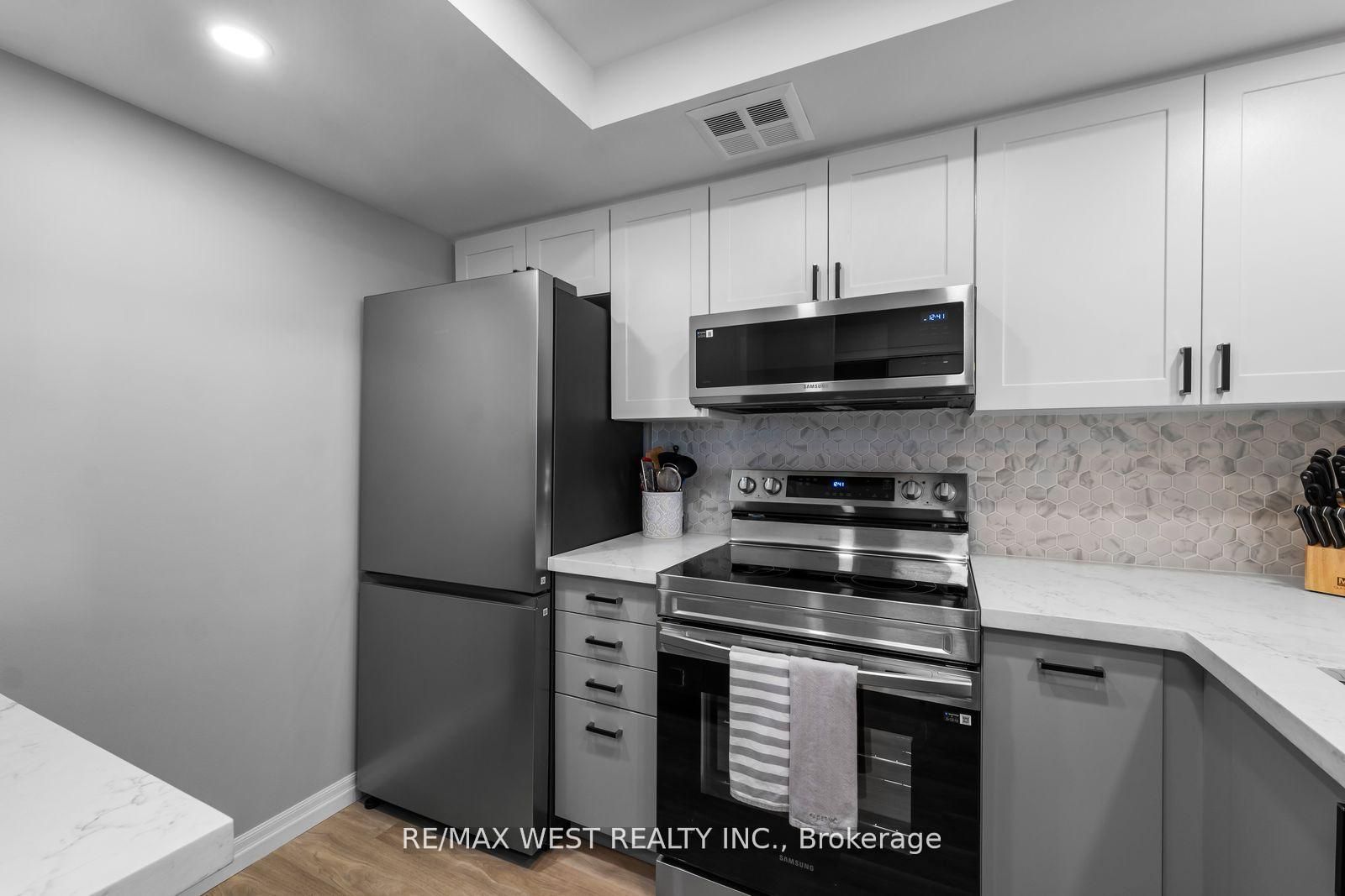 100 Observatory Lane SE 502, Richmond Hill, ON L4C 1T4 photo 5