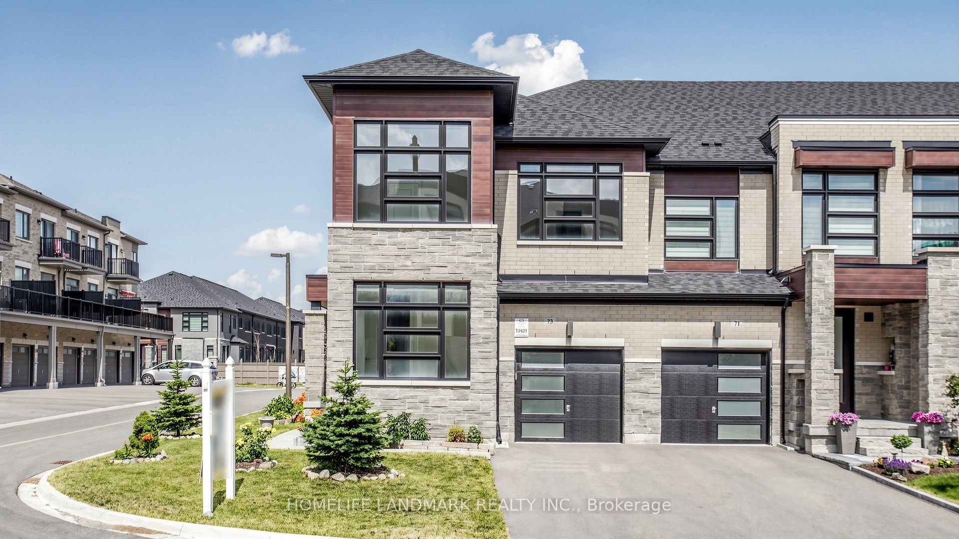 73 Ducharme Drive, Richmond Hill, ON L4S 0J3 photo 2