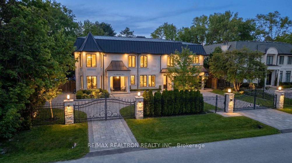 27 Laureleaf Road, Markham, ON L3T 2X4 photo 3