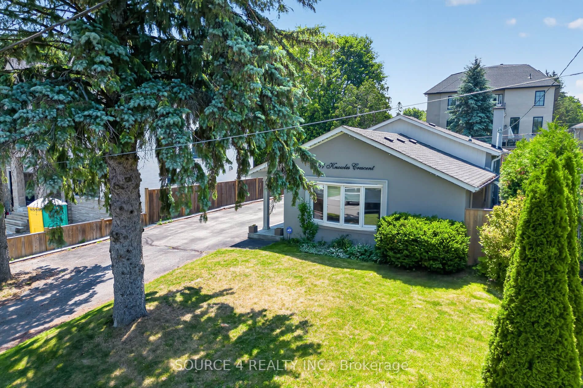 51 Knowles Crescent, Aurora, ON L4G 1Z6 photo 3