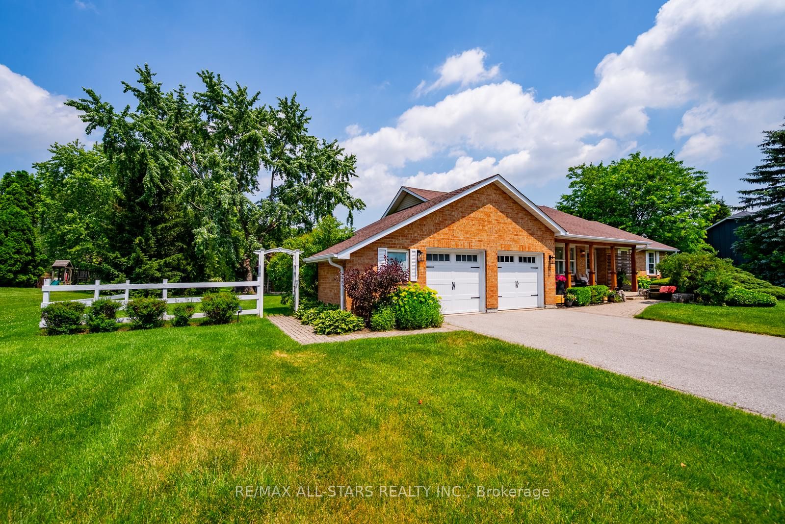 245 Cam Fella Boulevard, Whitchurch-Stouffville, ON L4A 7J5 photo 3