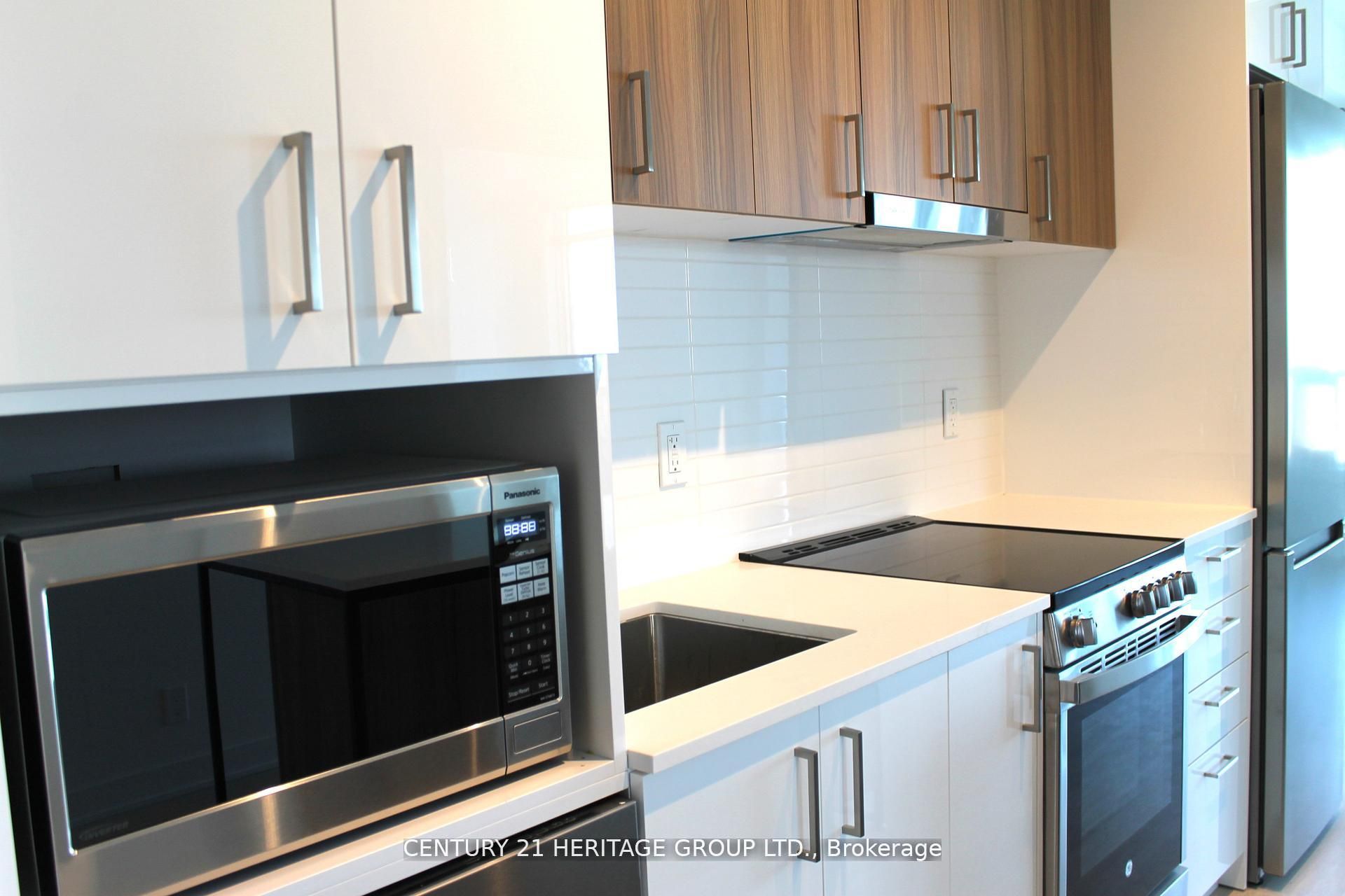 30 Upper Mall Way A3410, Vaughan, ON L4J 0L7 photo 4