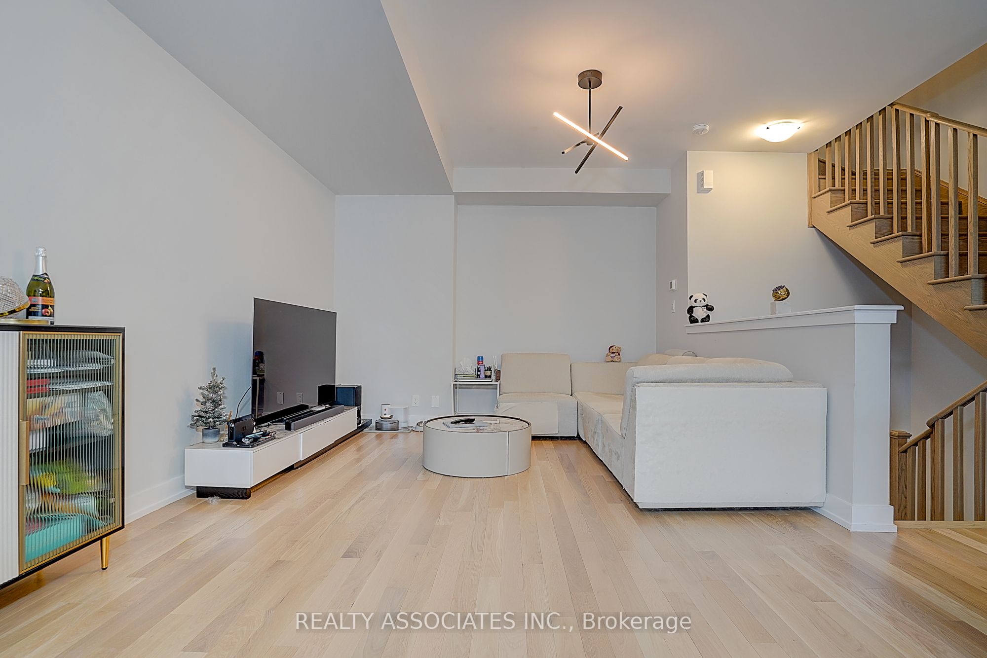 4 Gilbert Wright Avenue, Markham, ON L6C 3J5 photo 4